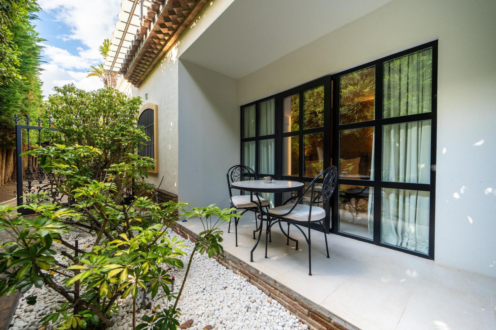 Casa Tess Boutique Hotel 4*