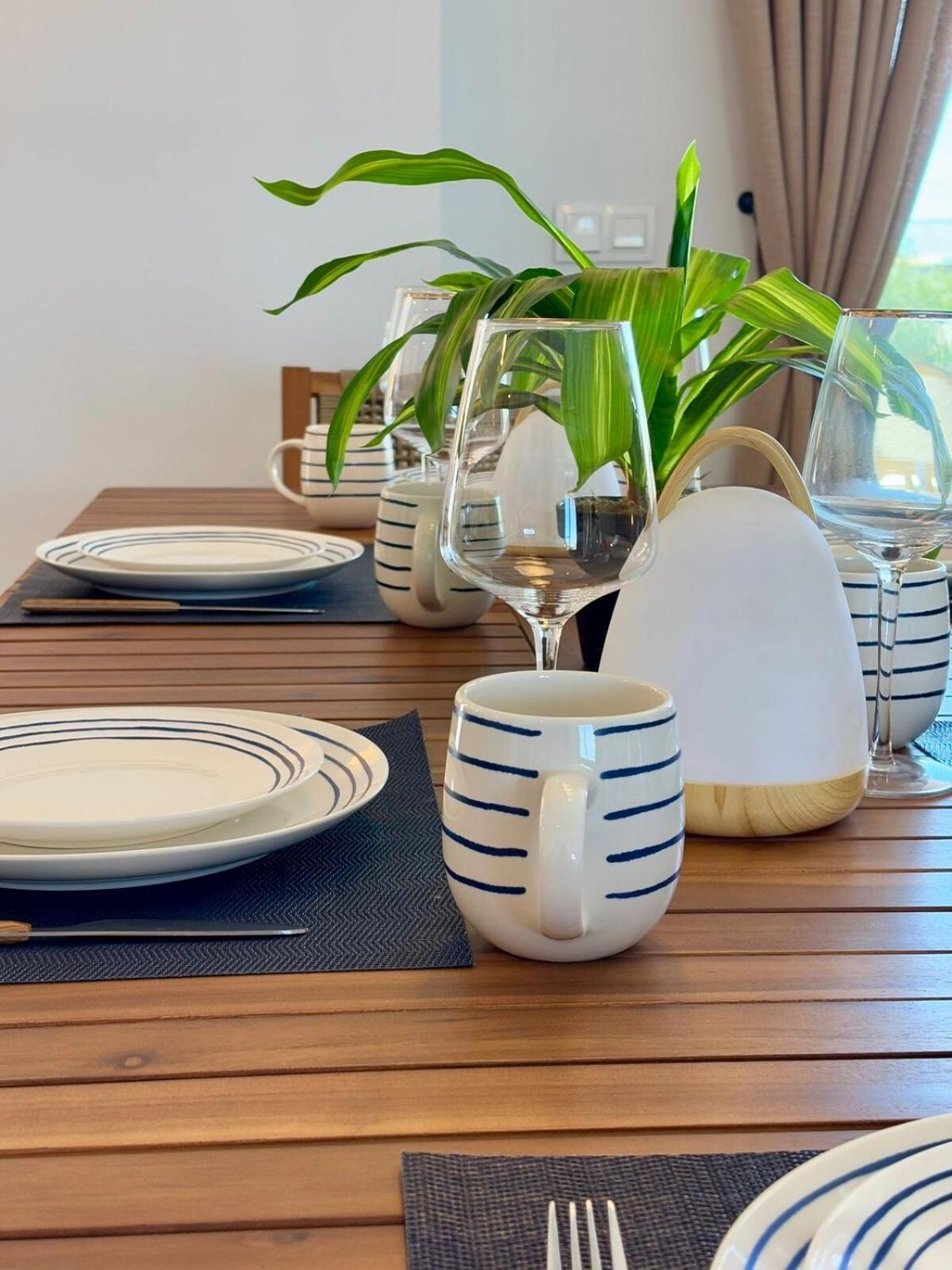 Modern 4-person With Pool & Indoor Parking Apartment Estepona