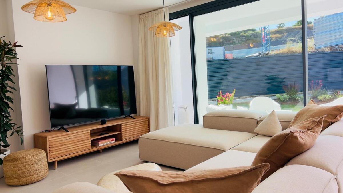Apartamento Beautiful 1-bedroom In *