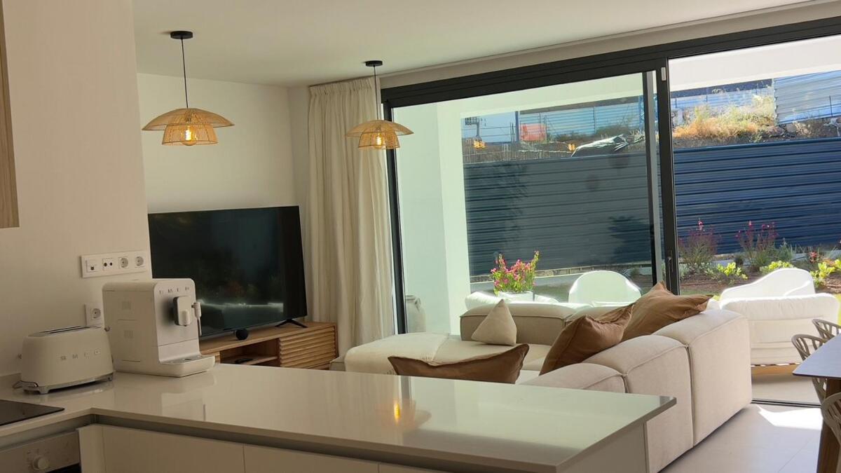 Apartment Beautiful 1-bedroom In Estepona