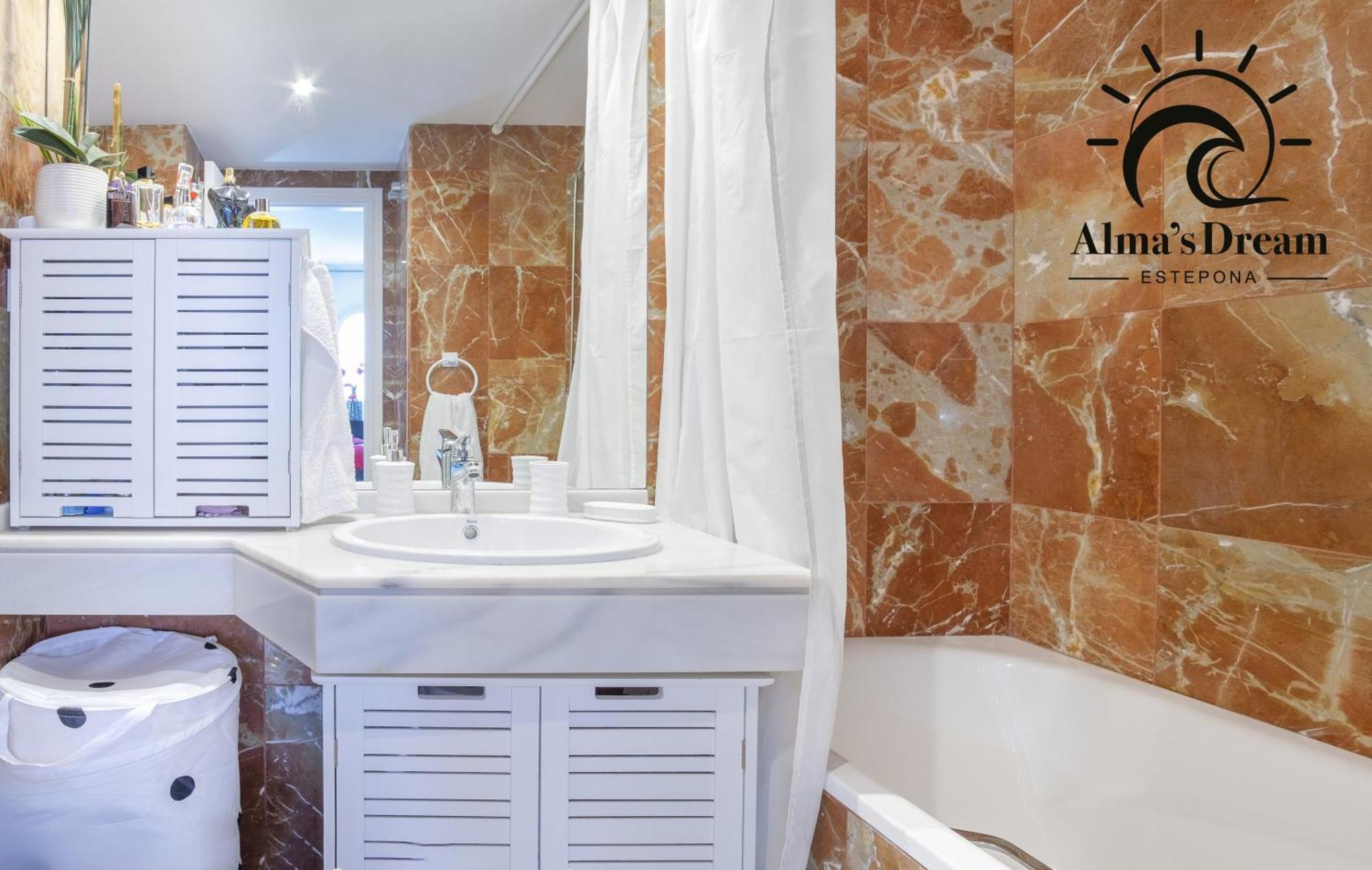 Alma's Dream Apartment Estepona
