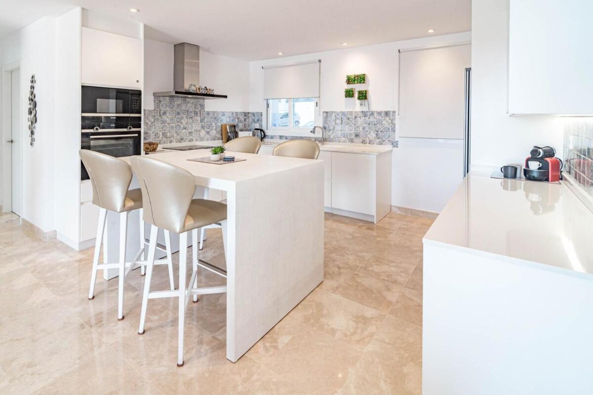 Amazing Penthouse Paraiso Pueblo And Hottub Rdr498 * Estepona