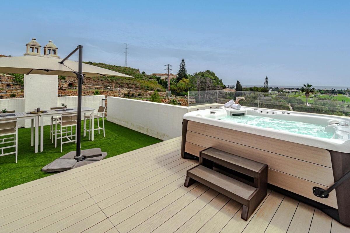 Amazing Penthouse Paraiso Pueblo And Hottub Rdr498 * Estepona