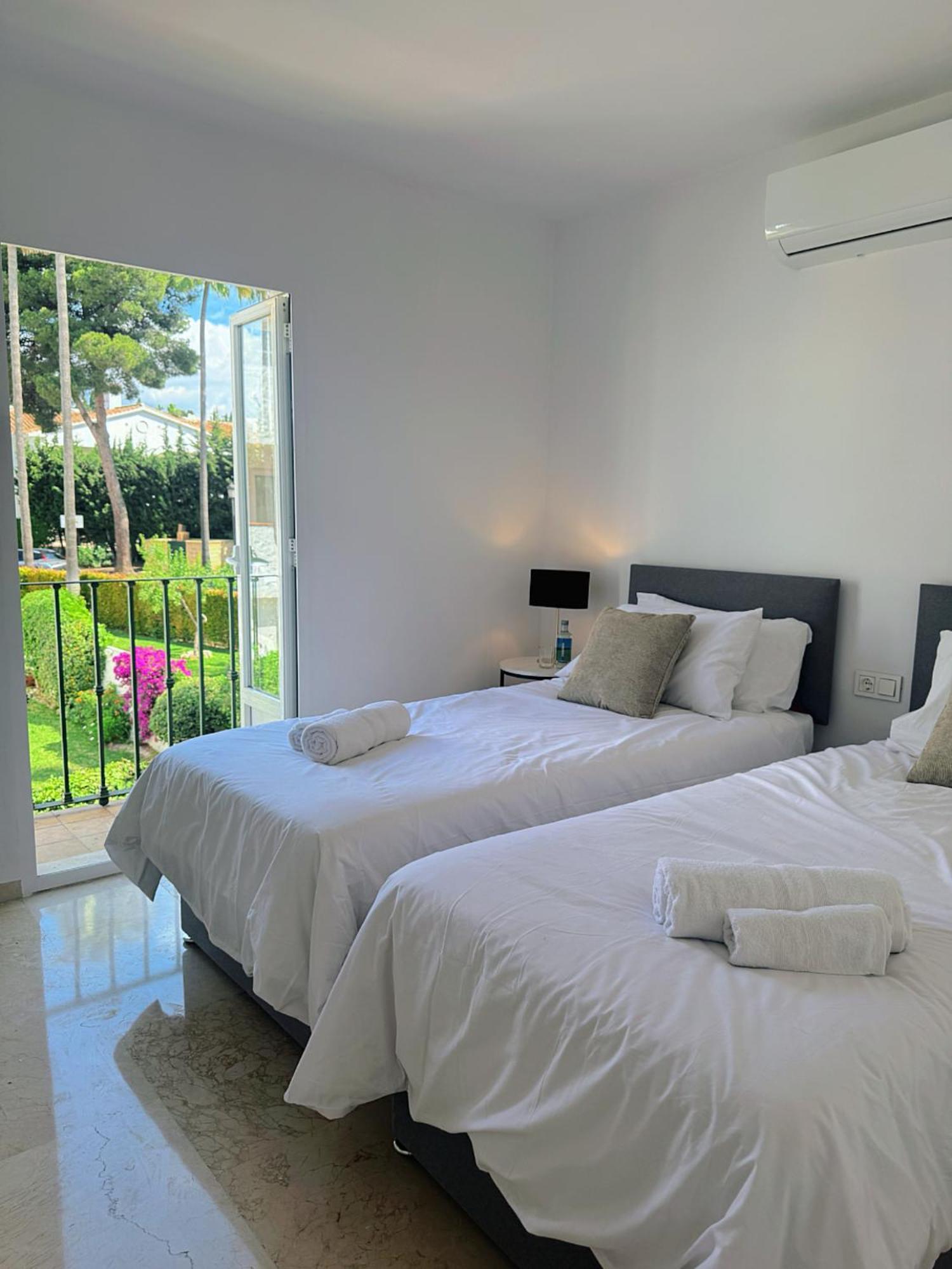 2 Bed In Benavista * Estepona