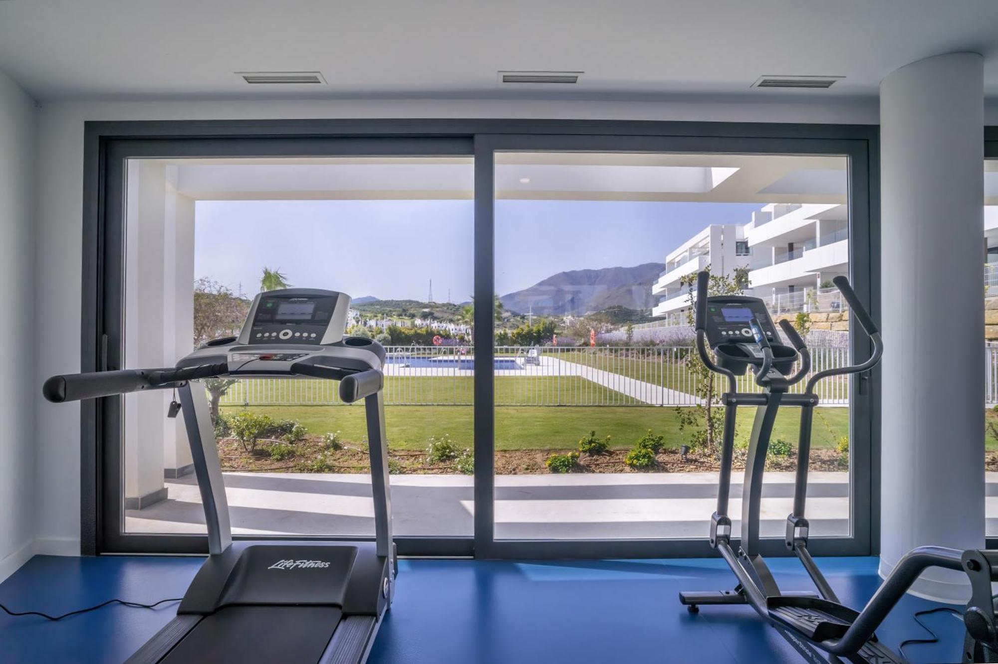 Apartamento Fabuloso Con Jardin Privado Y Jacuzzi *