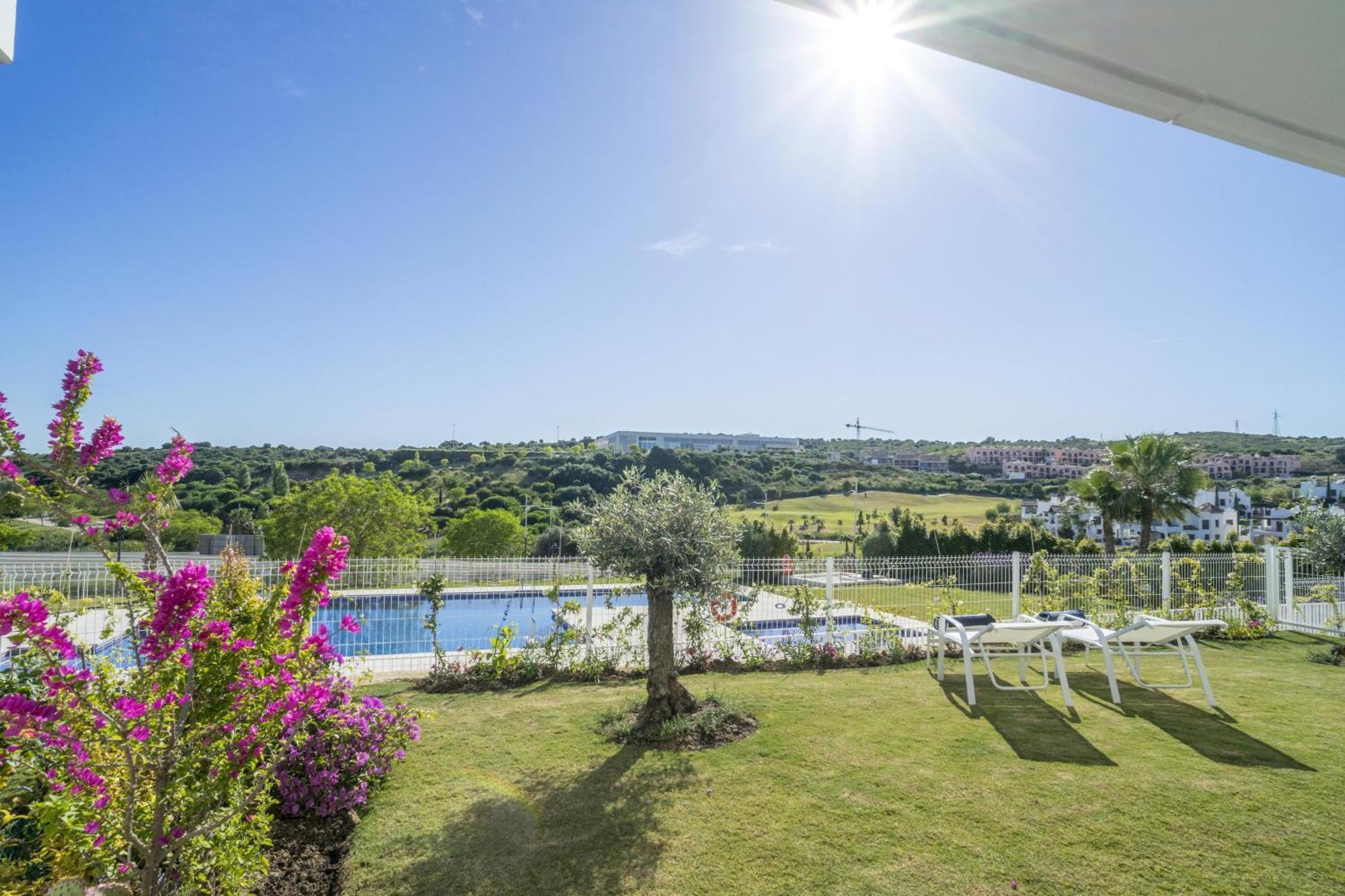 Fabuloso Con Jardin Privado Y Jacuzzi
