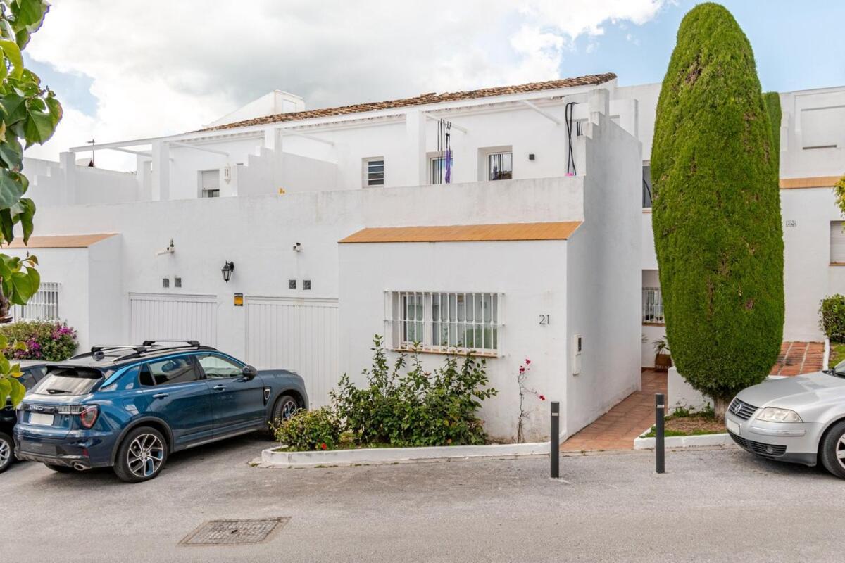 Stunning 4 Bedrooms En-suite In Marbella * Estepona