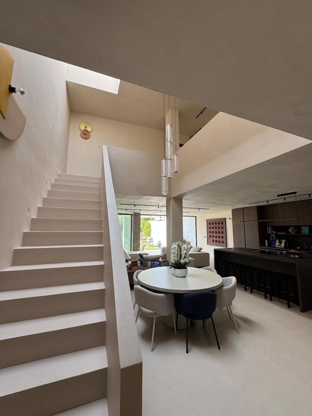 Stunning 4 Bedrooms En-suite In Marbella