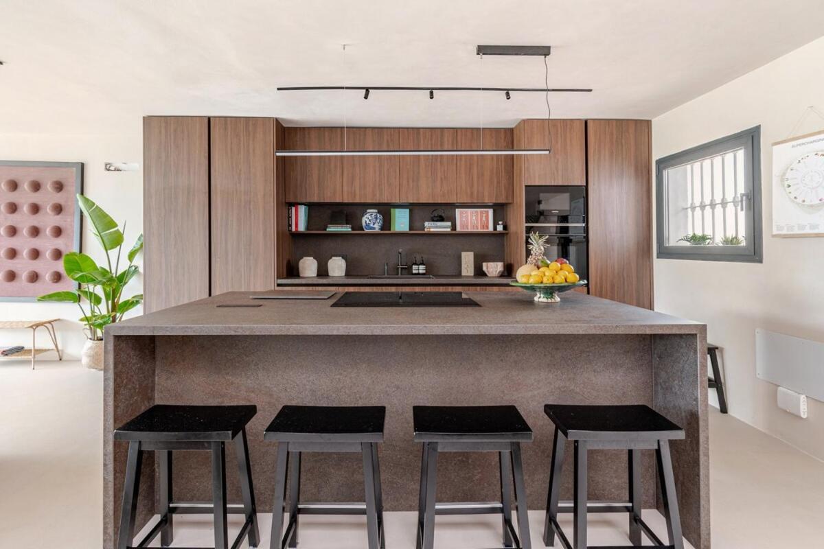 Stunning 4 Bedrooms En-suite In Marbella