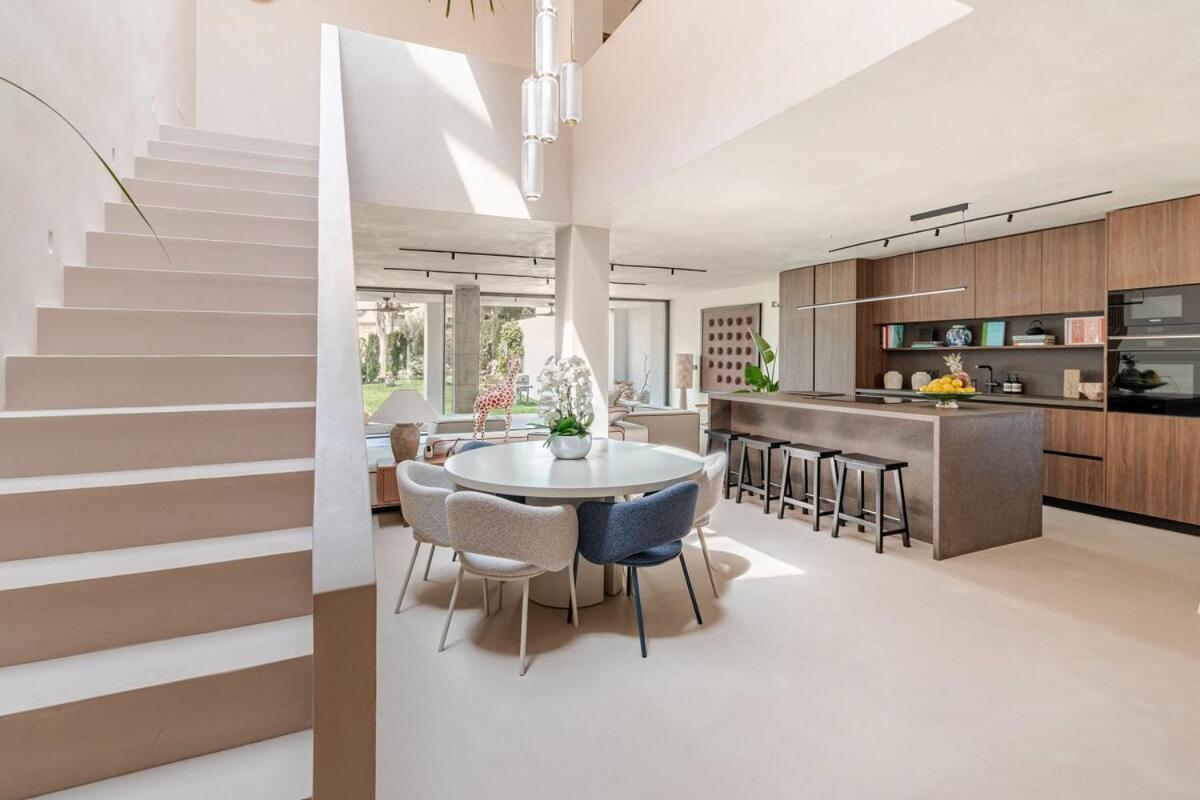 Stunning 4 Bedrooms En-suite In Marbella *