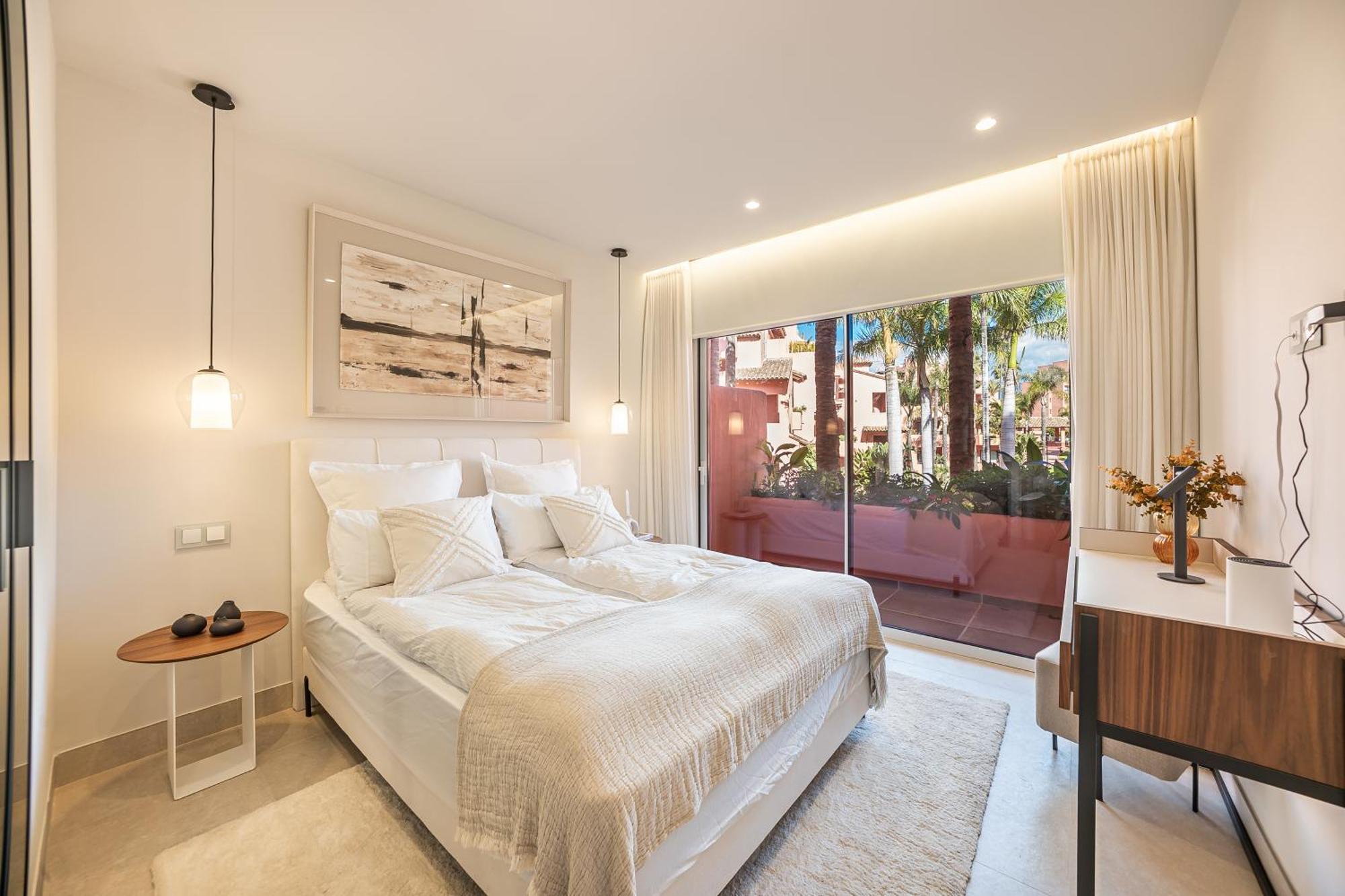 Apartment Cabo Bermejo Luxe - Luxury 3 Bedroom Sea Front Estepona