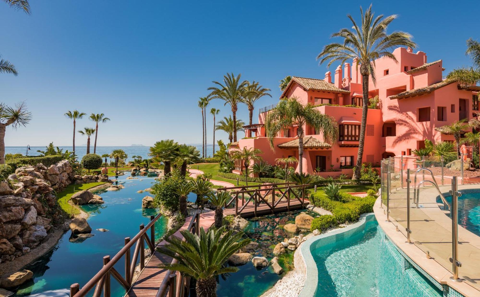 Cabo Bermejo Luxe - Luxury 3 Bedroom Sea Front Apartment