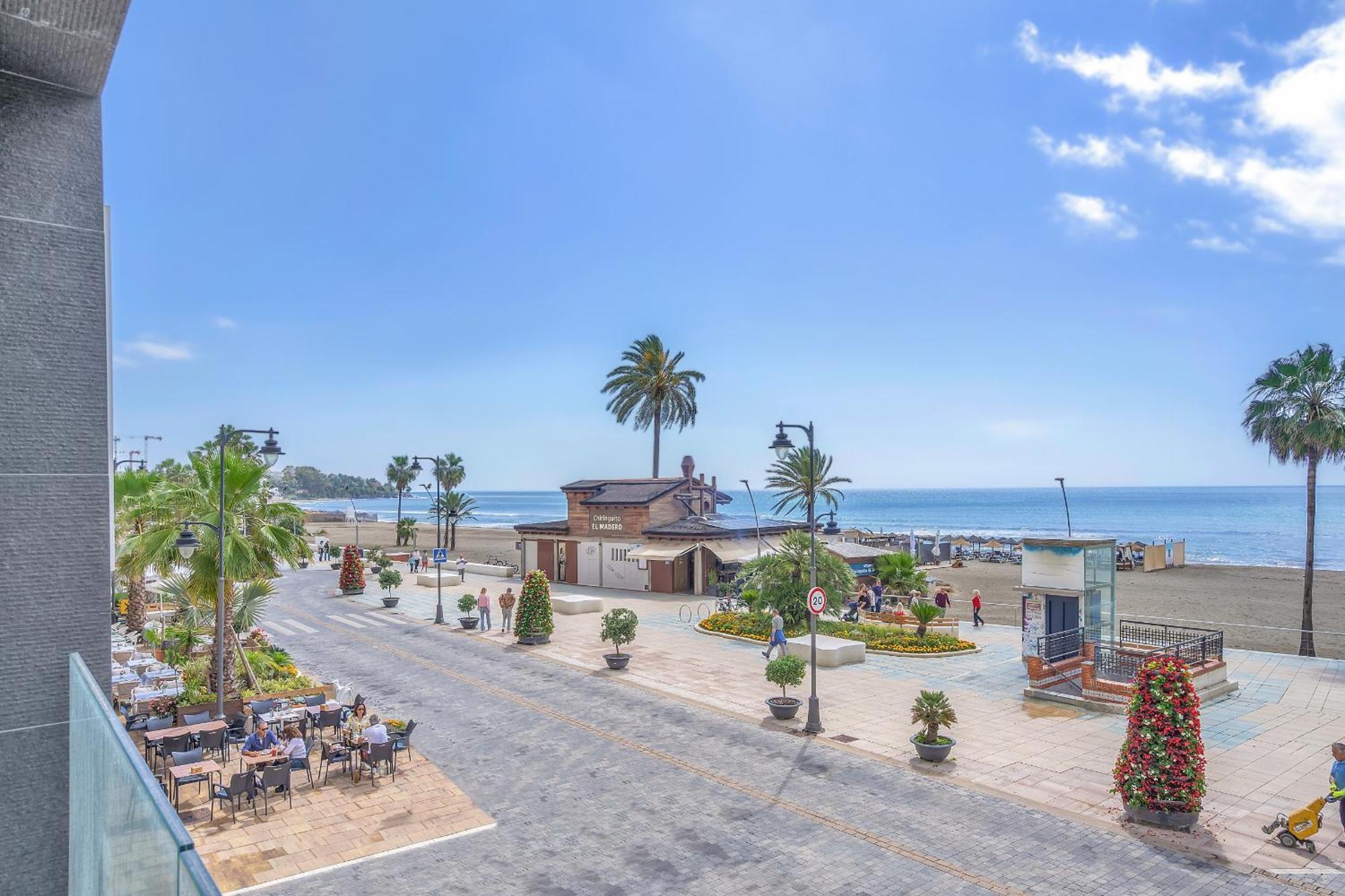 La Viu - Luxury Beachfront * Estepona