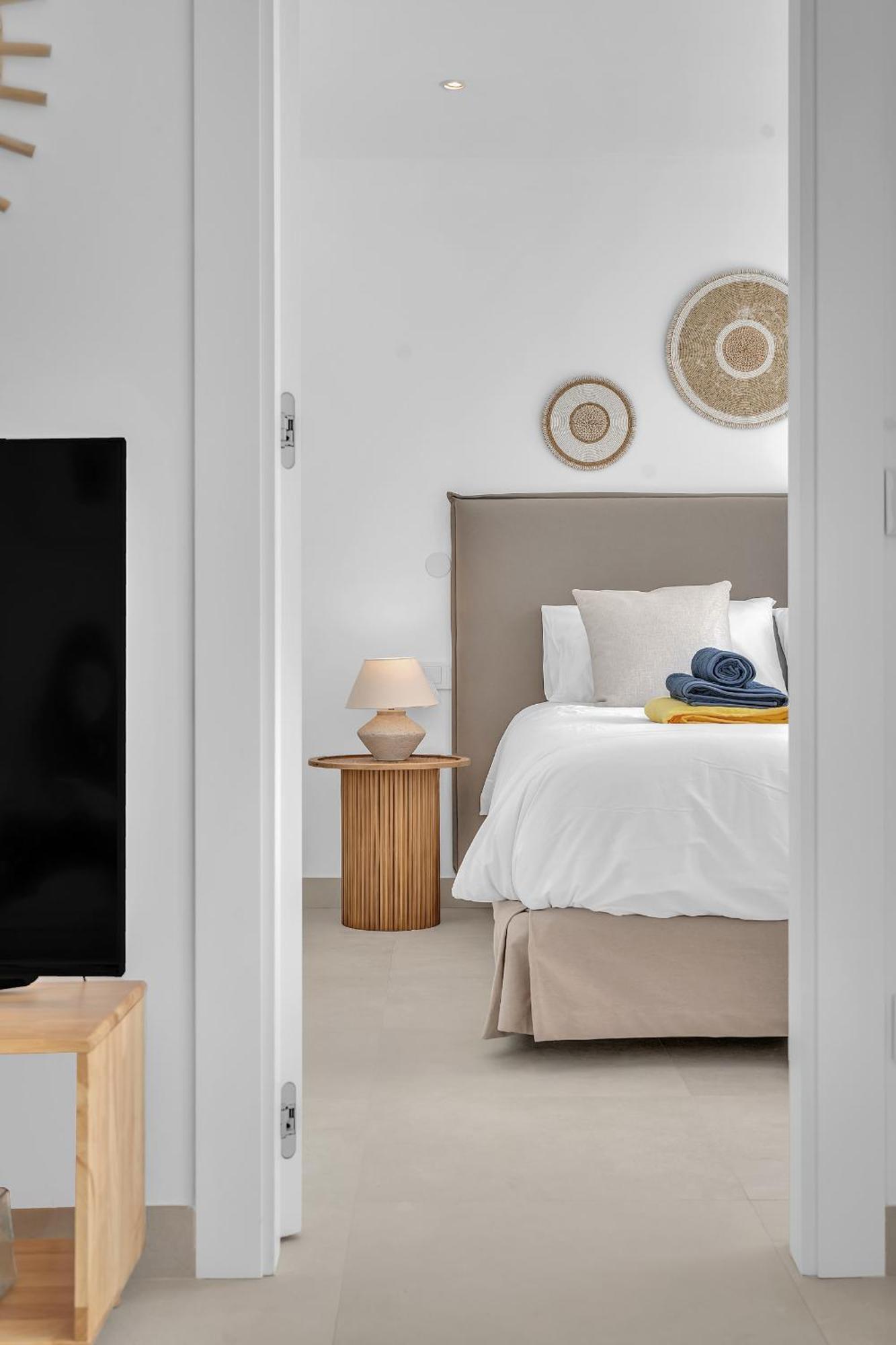 La Viu - Luxury Beachfront Apartamento *