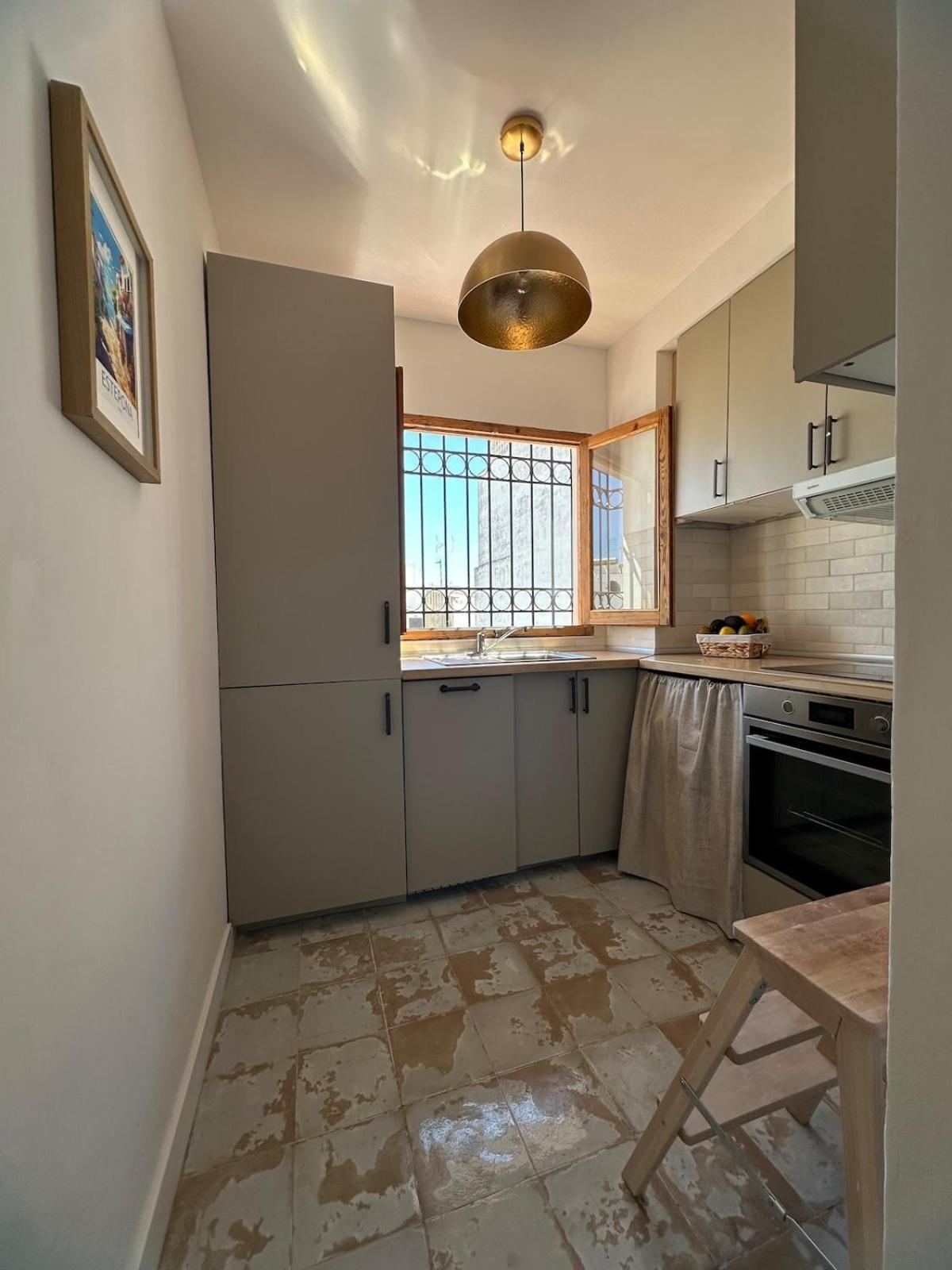 2 Bed Centre Next To The Beach! Apartment