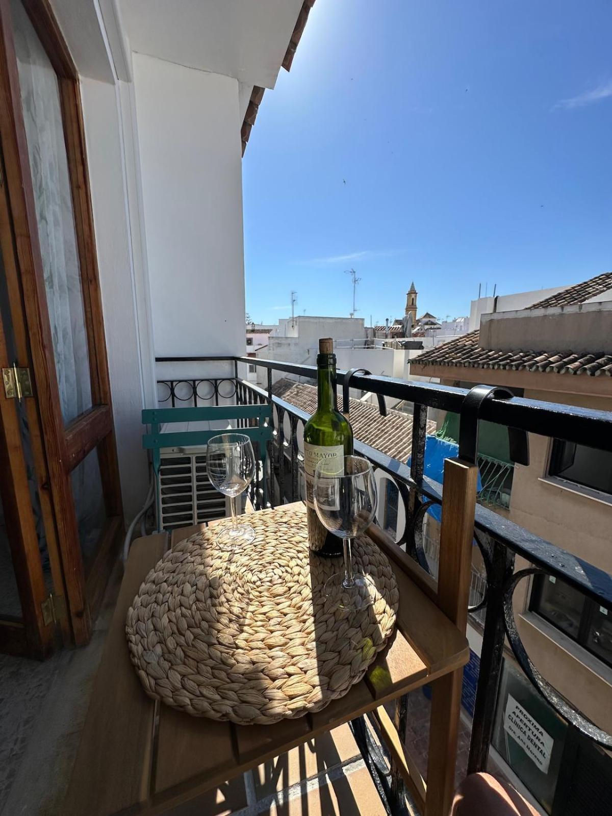 2 Bed Centre Next To The Beach! Apartment Estepona