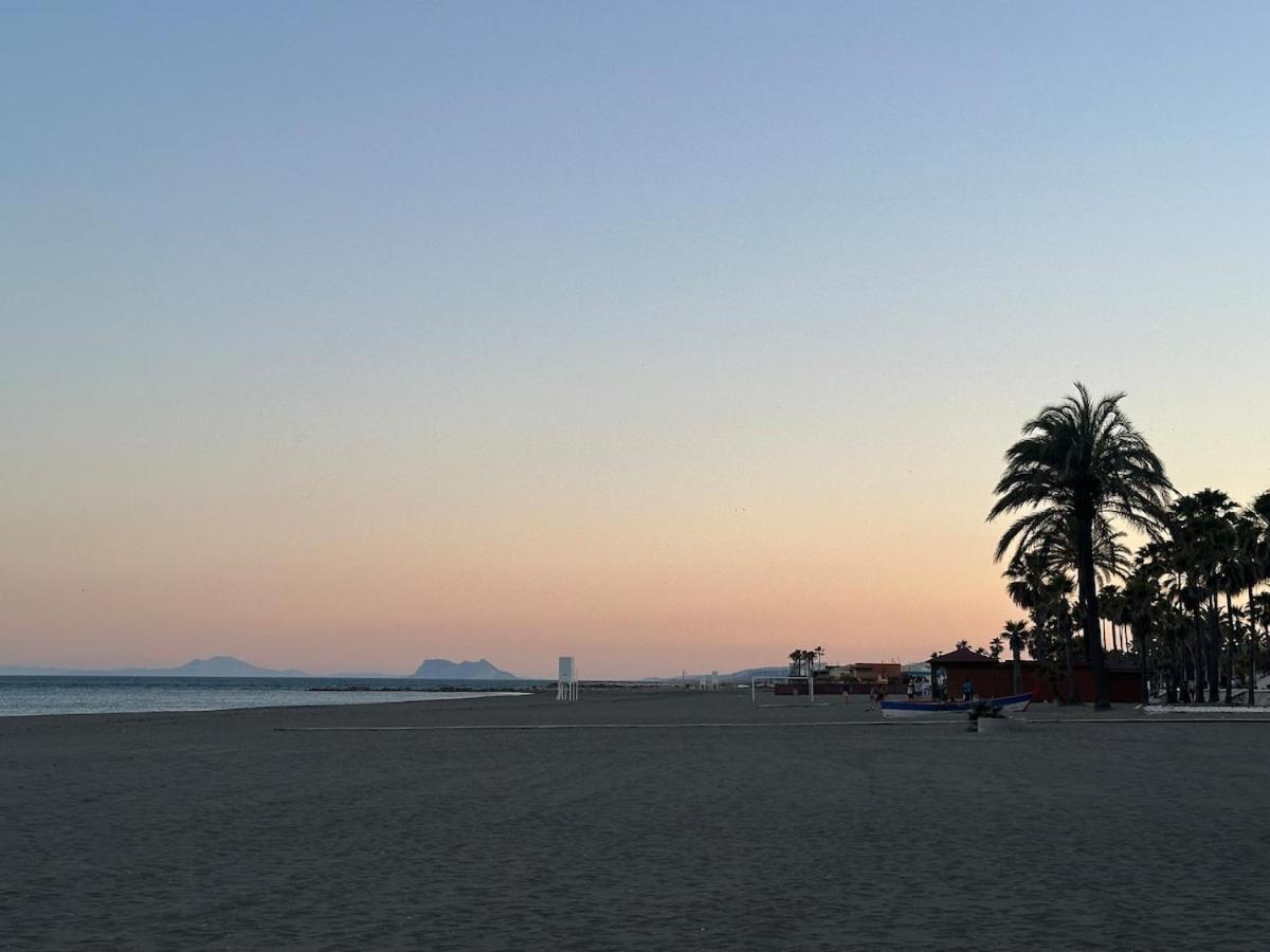 2 Bed Centre Next To The Beach! Apartment