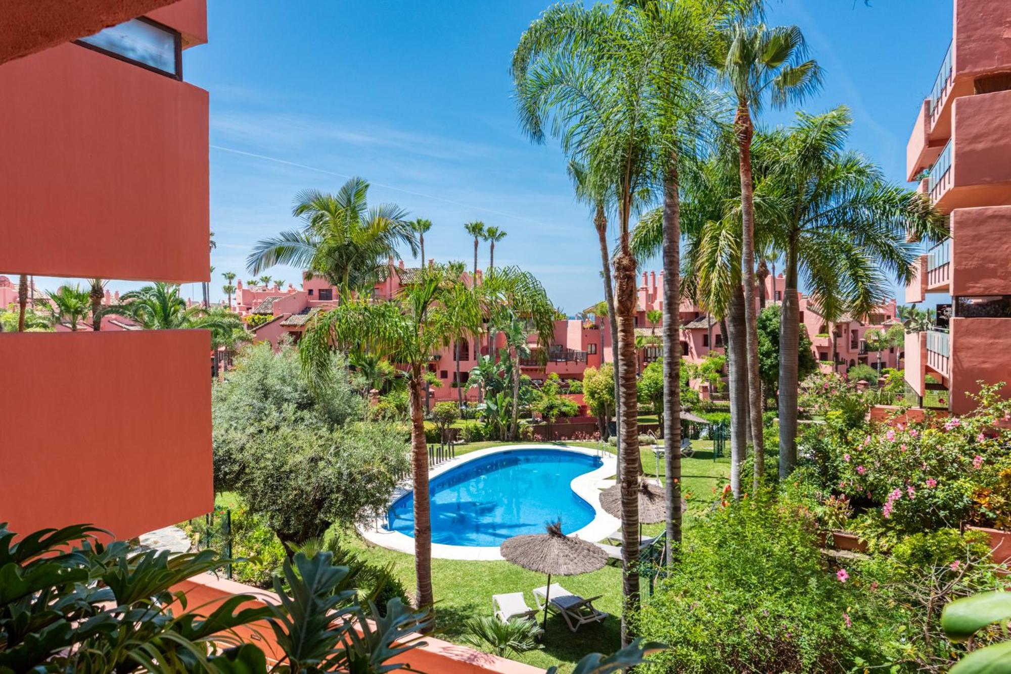 Luxury Salinas Beachside * Estepona