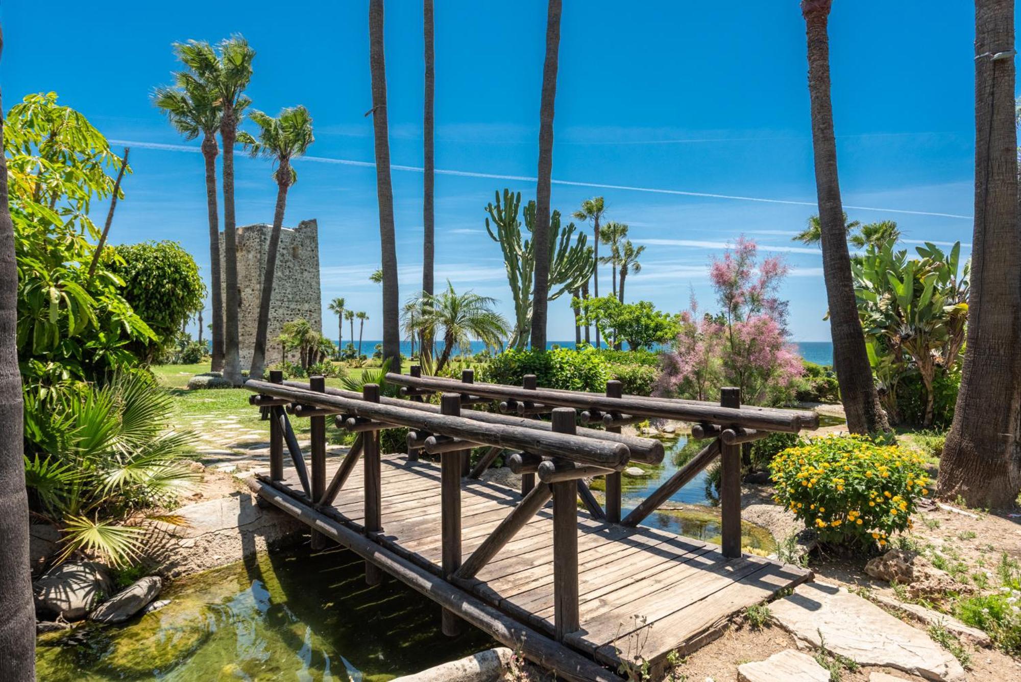 Apartamento Luxury Salinas Beachside Estepona