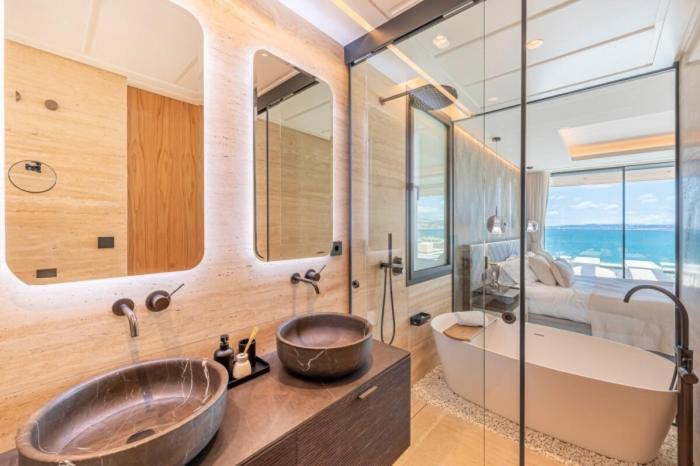 Luxury Front Line Ikkil Bay *