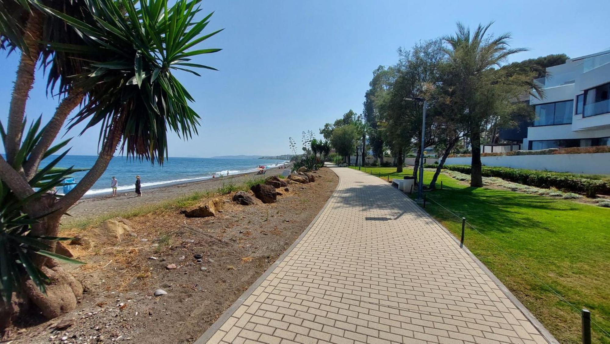 3-min Walk To , Pool , , 3br Estepona