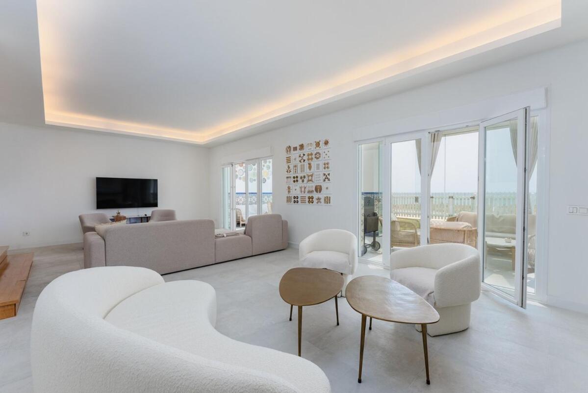 Ocean Front With Private Pool Estepona