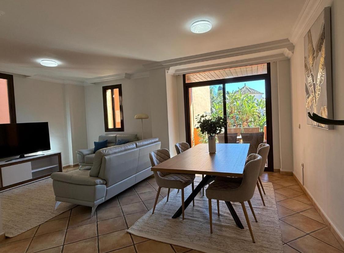 Elegant Near Sea And Port Banus Accommodatie bij particulieren *