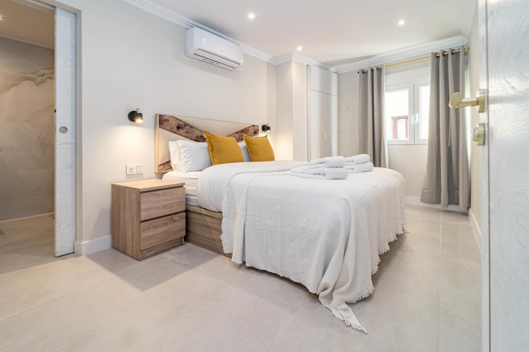 Terr69- Bright Gem In Charming Old Town Apartment