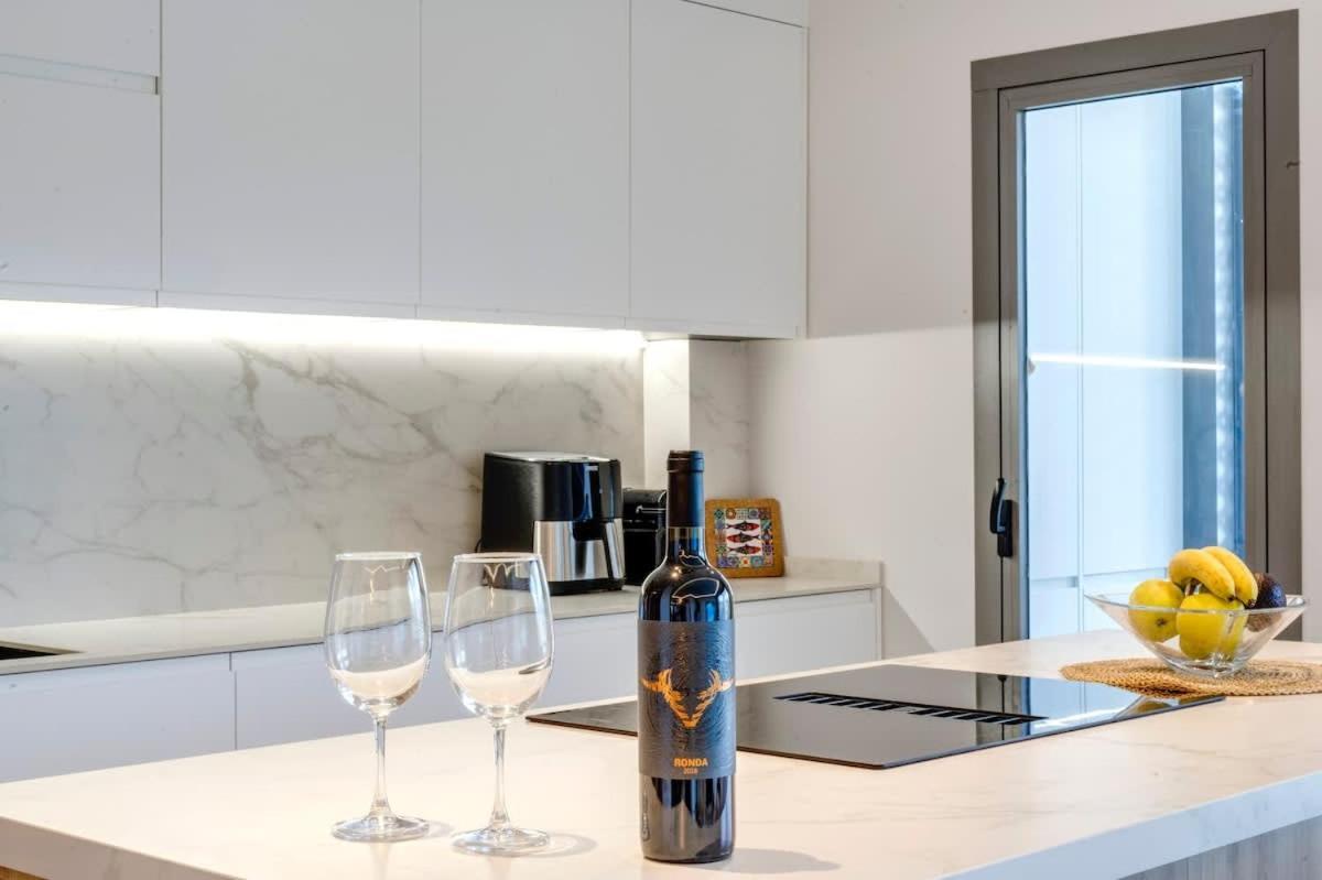 Conde Nest Flat With Wouw Views