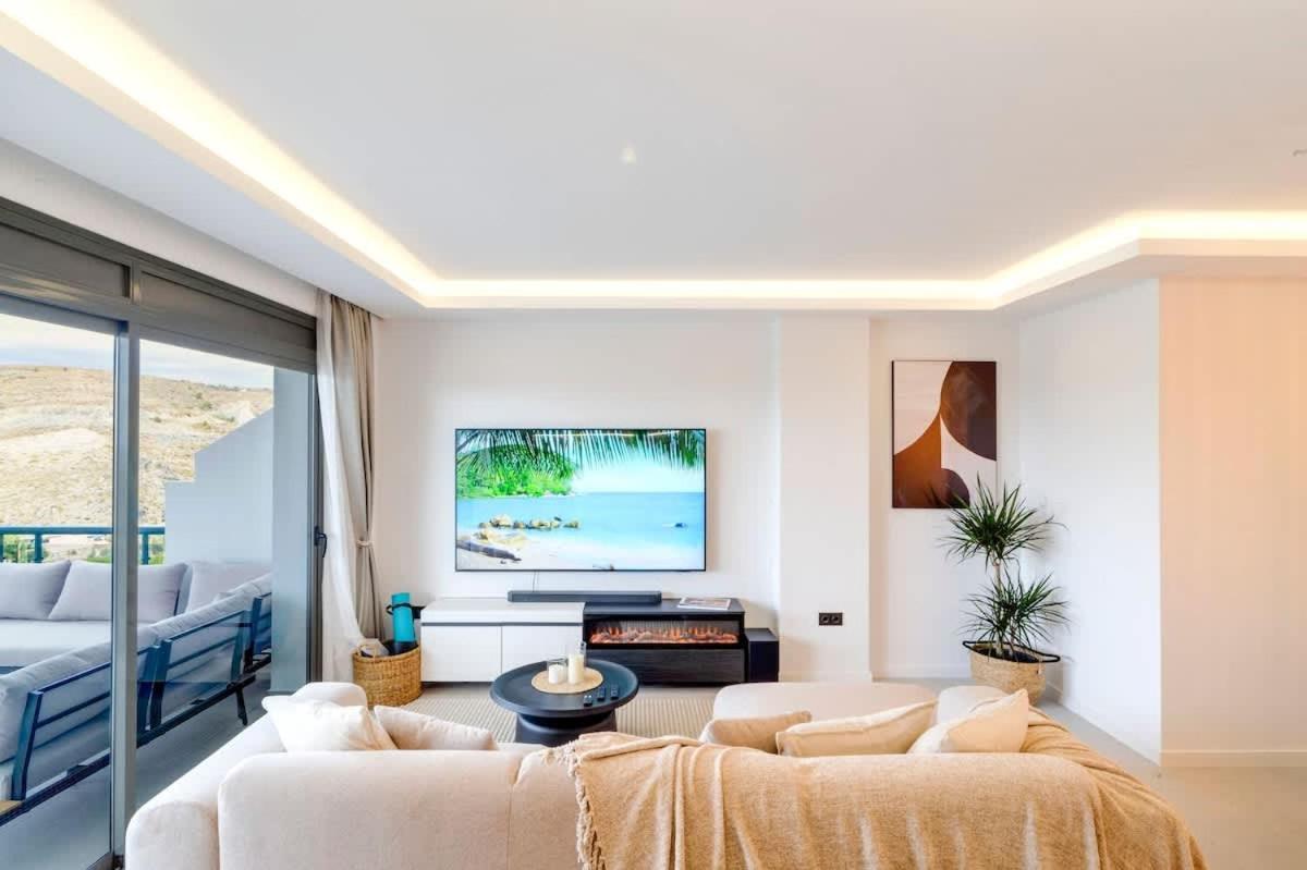 Conde Nest Flat With Wouw Views * Estepona