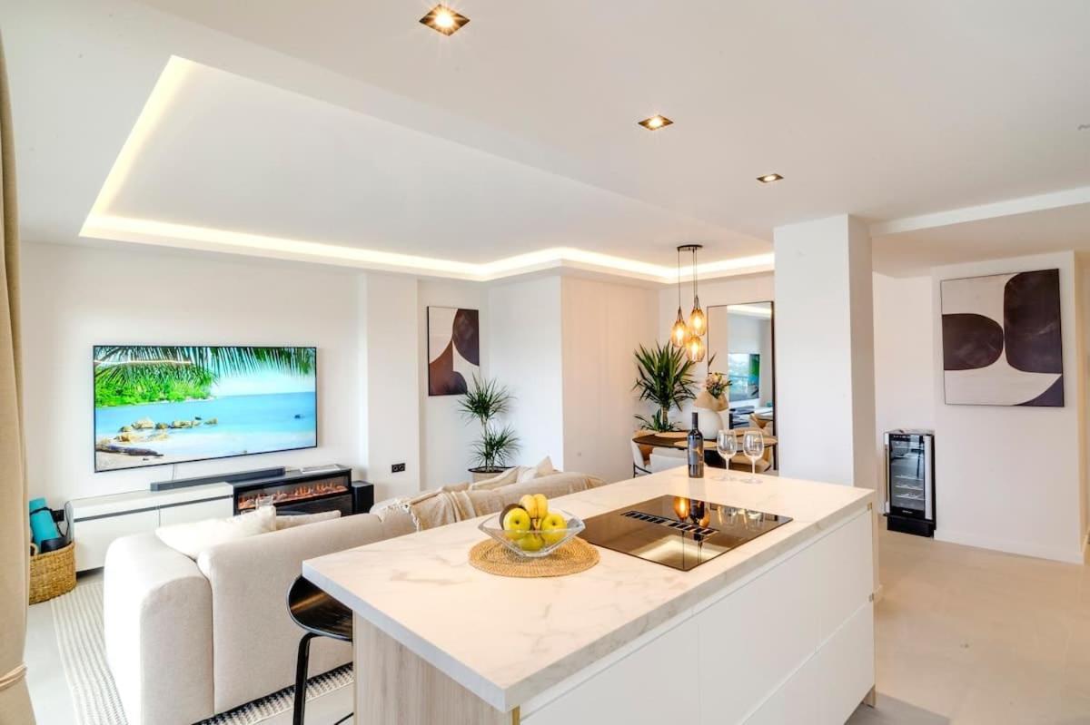 Appartement Conde Nest Flat With Wouw Views