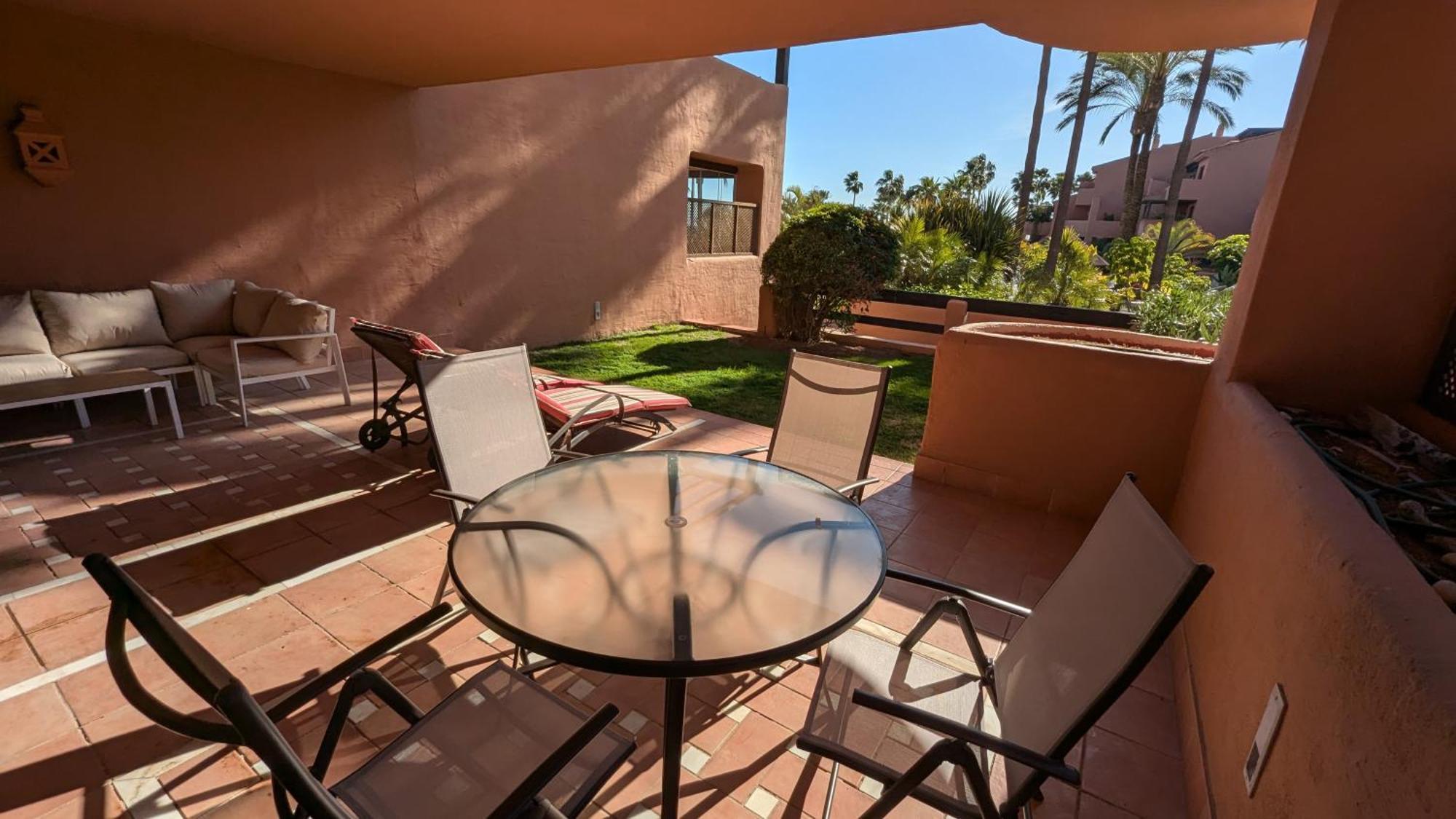 Tranquil Beachfront Mar Azul Appartement Estepona