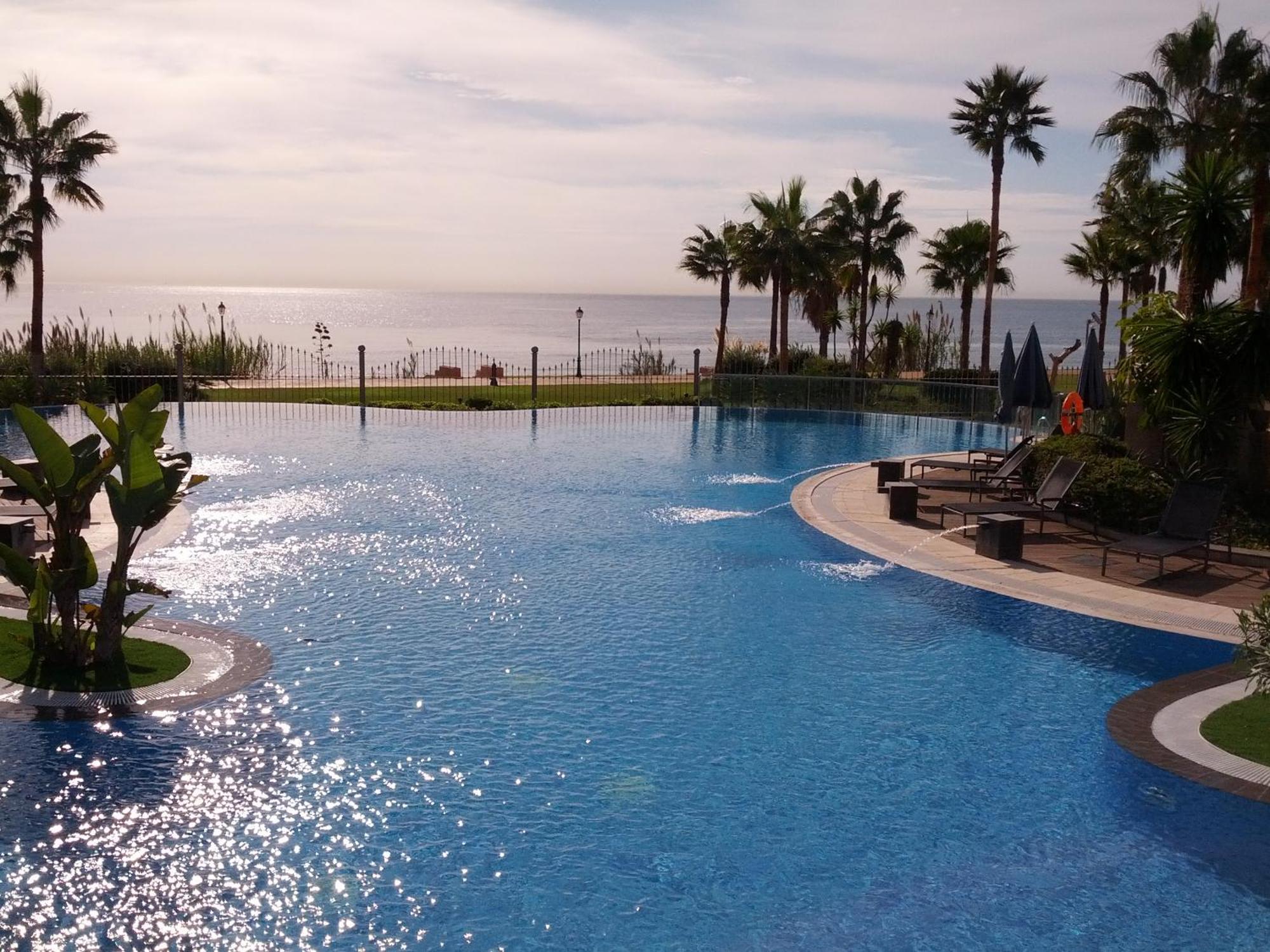 Tranquil Beachfront Mar Azul Appartement Estepona