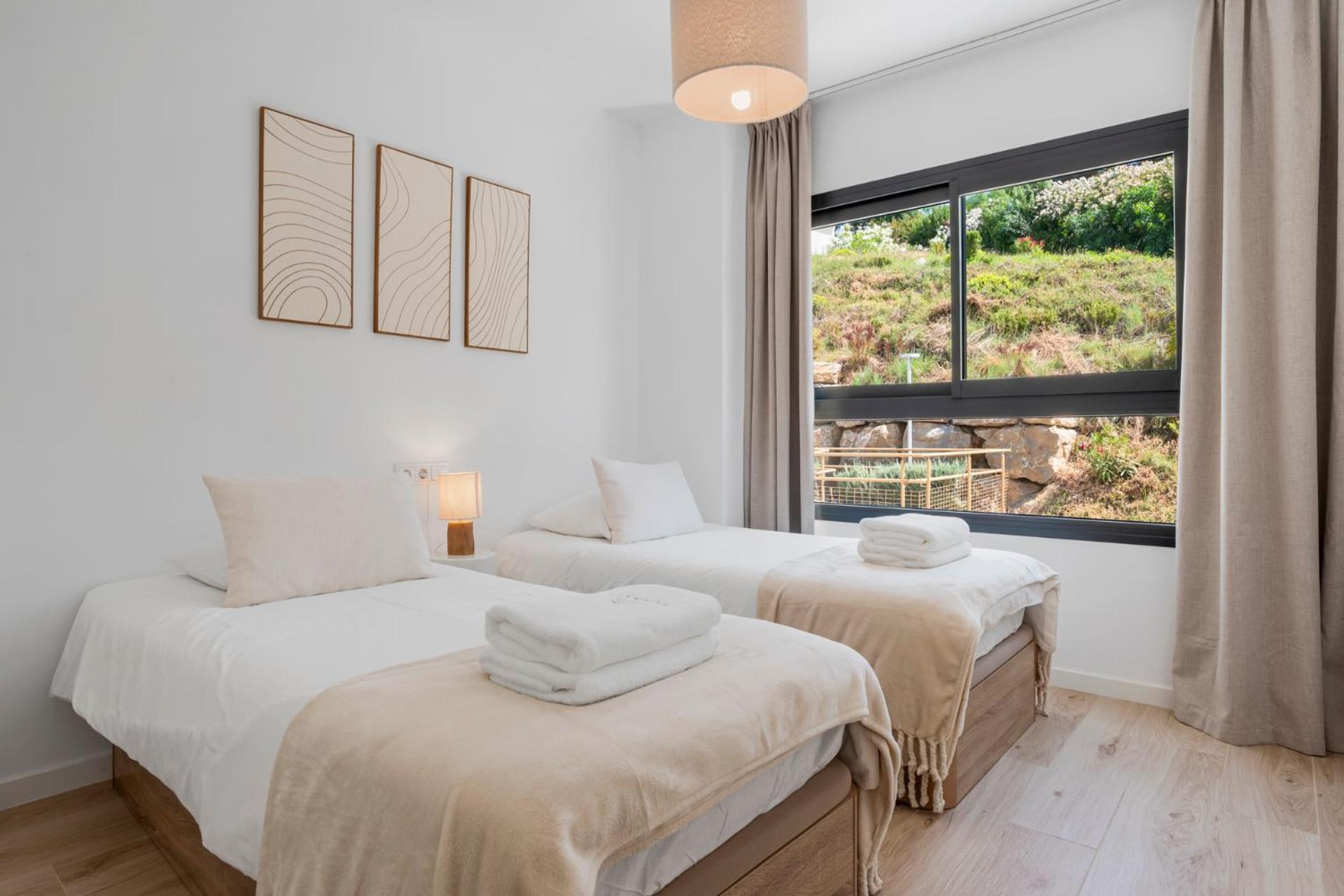 Apartment Getaway 2br W Sea View Estepona