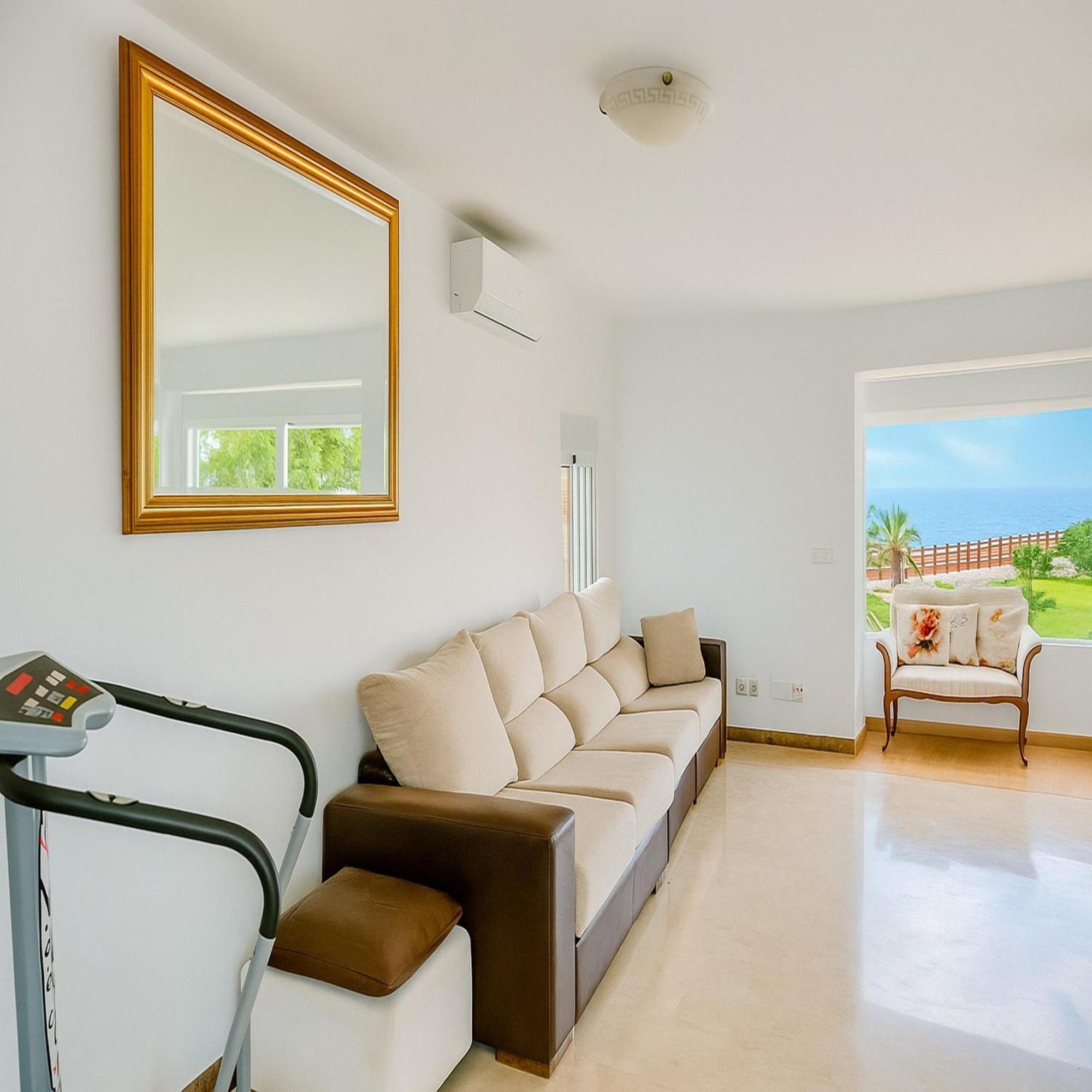 Drita-beachfront With Private Pool *