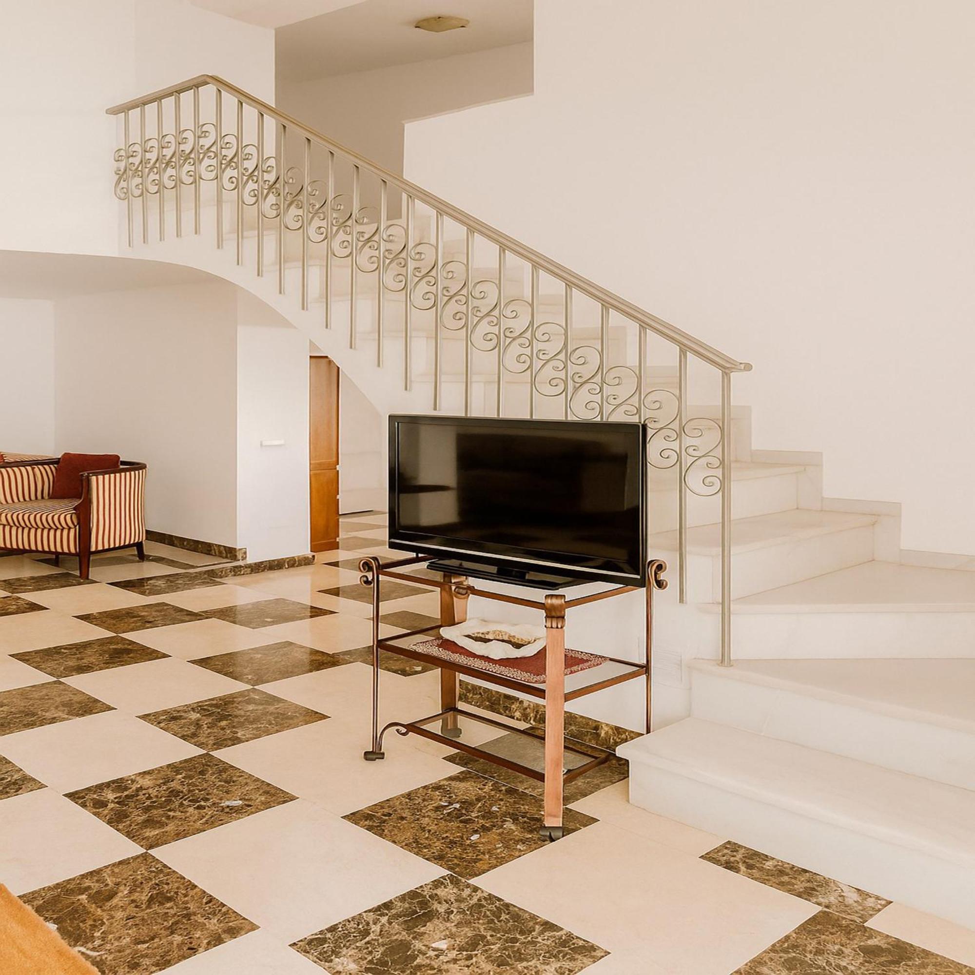 Villa Drita-beachfront With Private Pool *