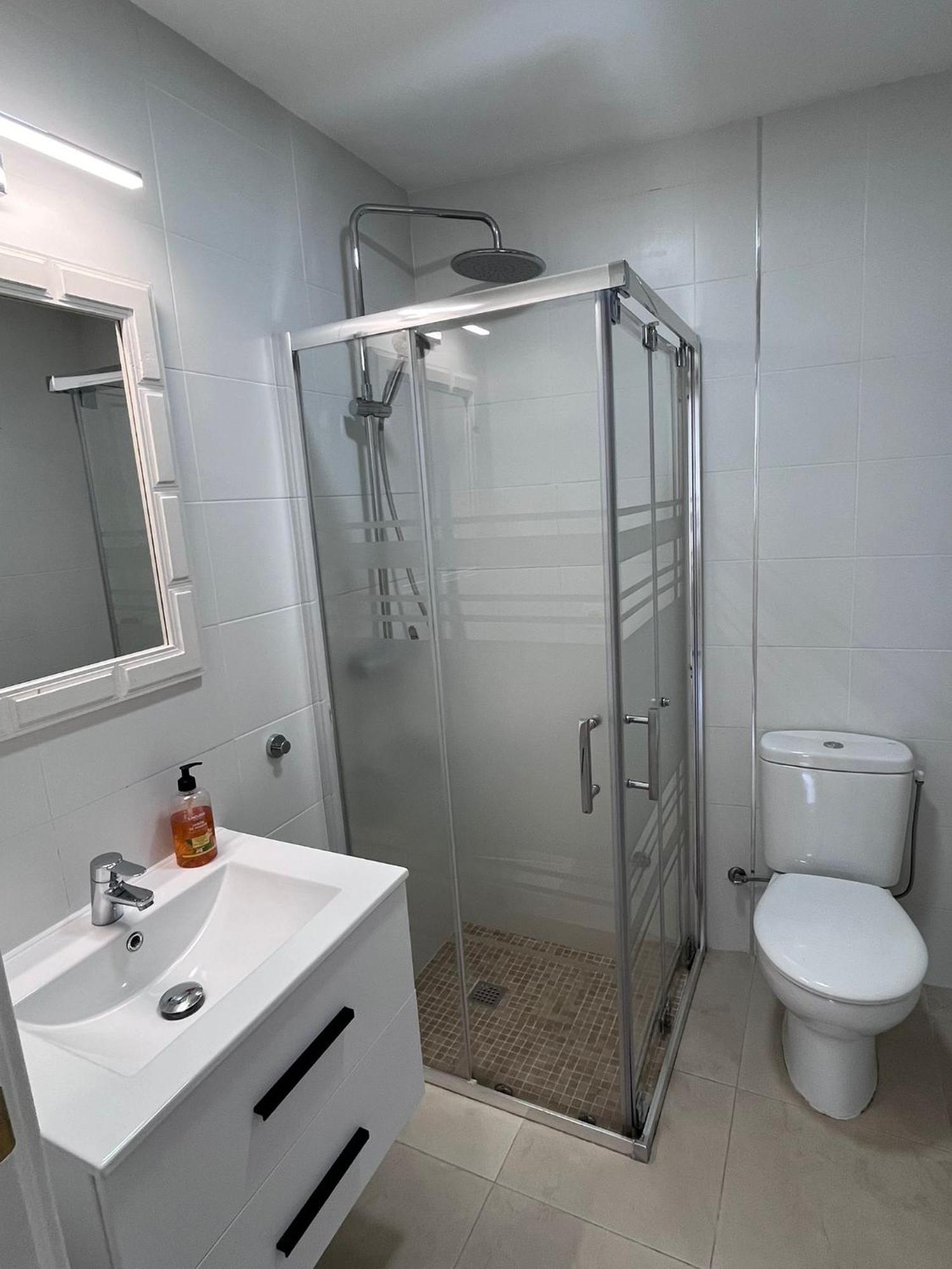 2 Bedroom 8th Floor Puerto Apartment