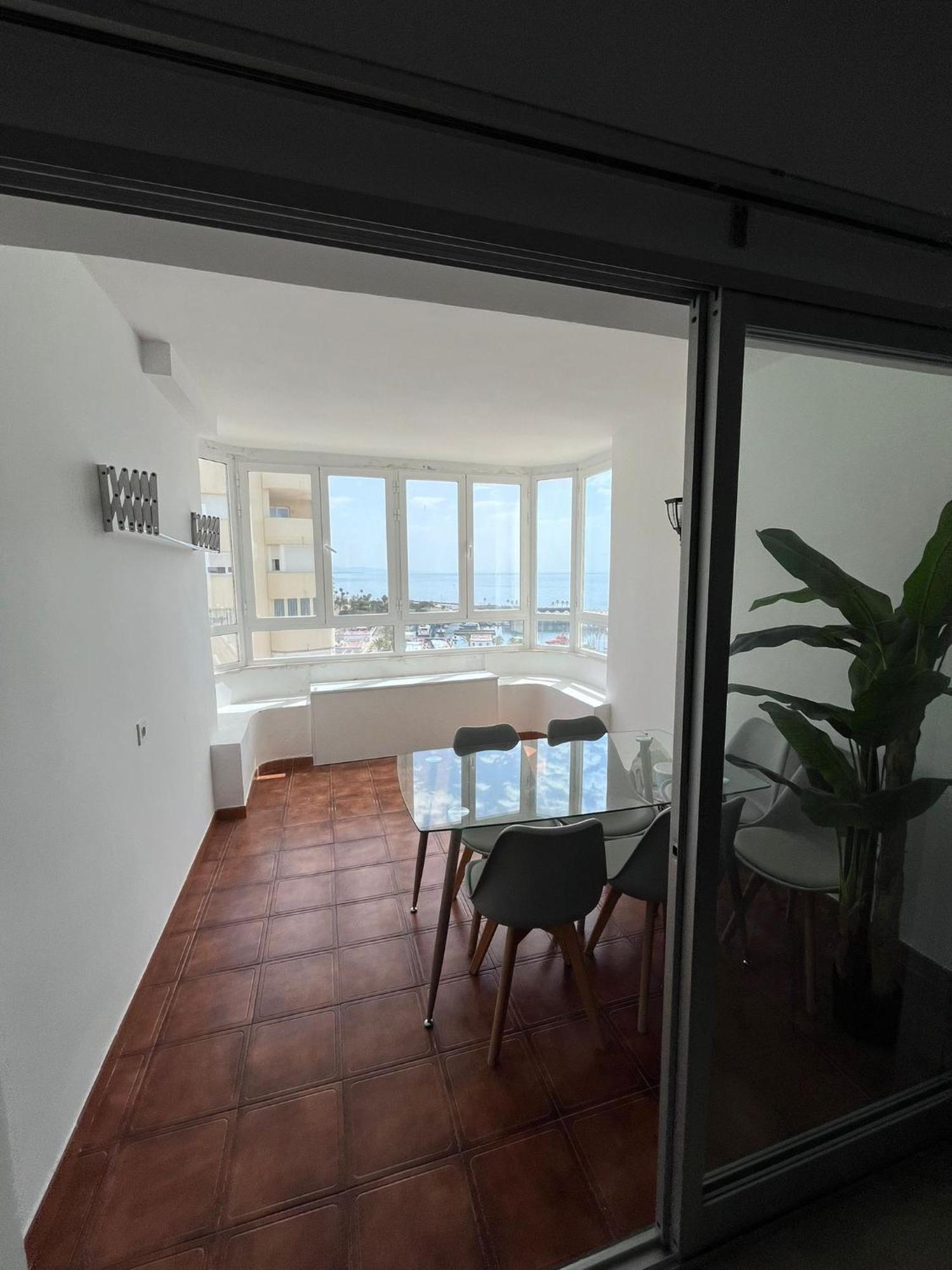 2 Bedroom 8th Floor Puerto Apartamento Estepona