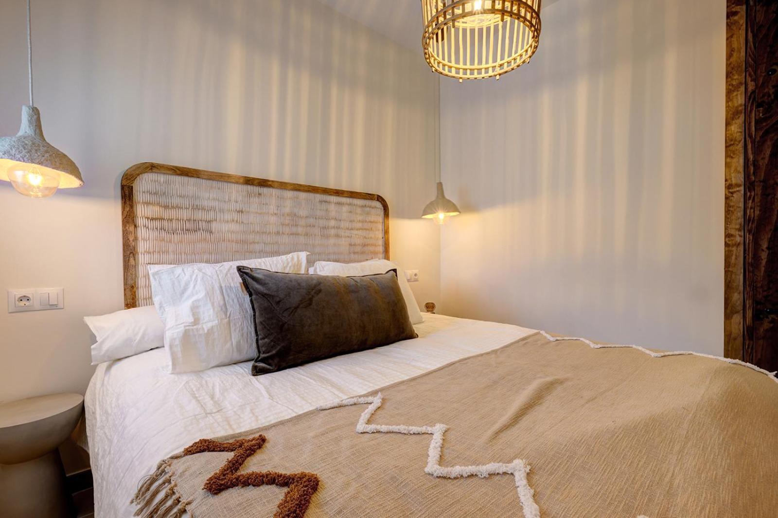 Astro Renovated & Seaview Apartment Estepona