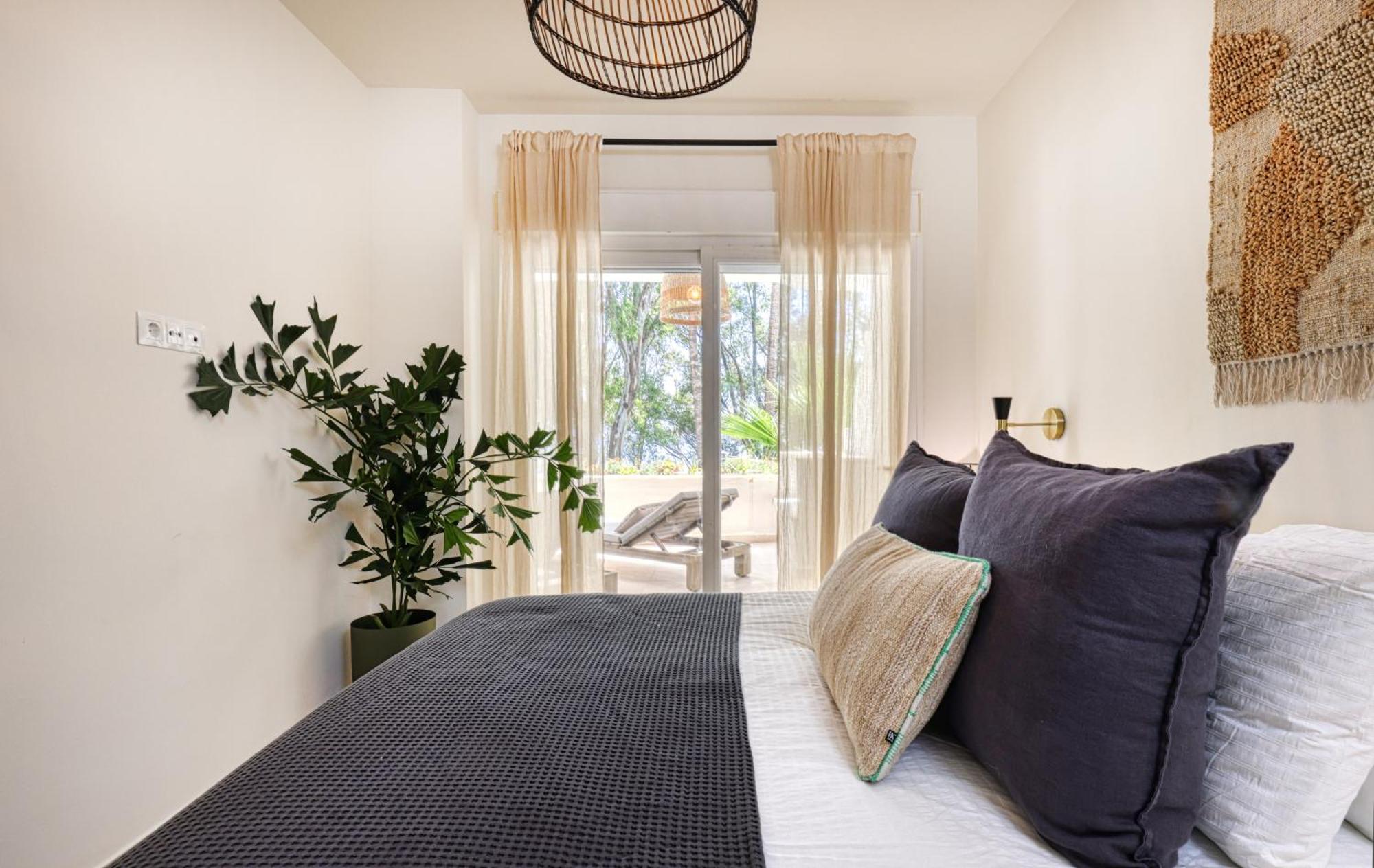 Astro Renovated & Seaview Estepona