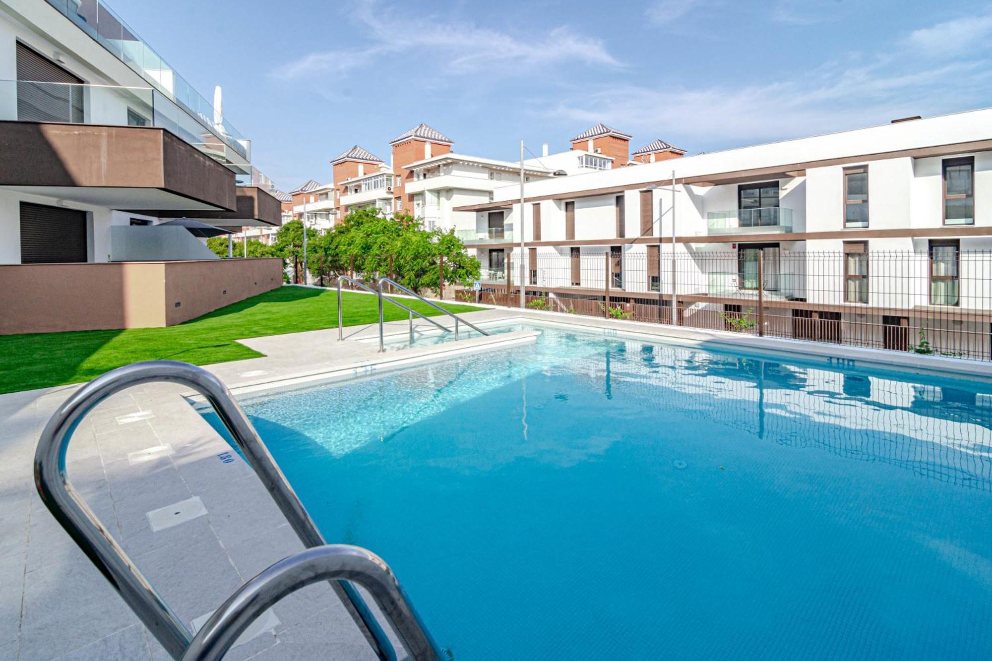 Apartment Lmea1.b.b - Modern 1-bed Flat With Pool Balcony Estepona