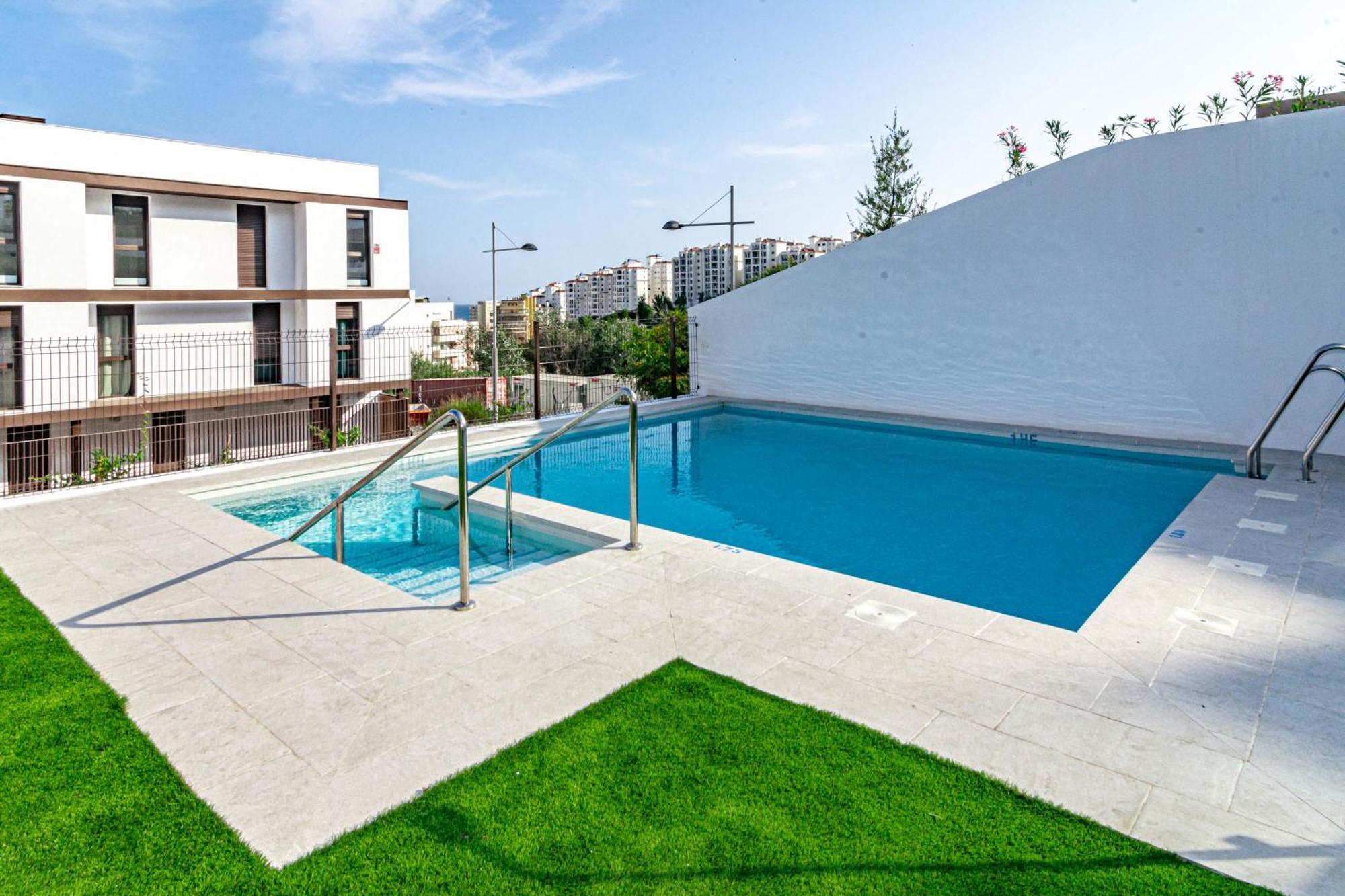 Lmea1.b.b - Modern 1-bed Flat With Pool Balcony * Estepona