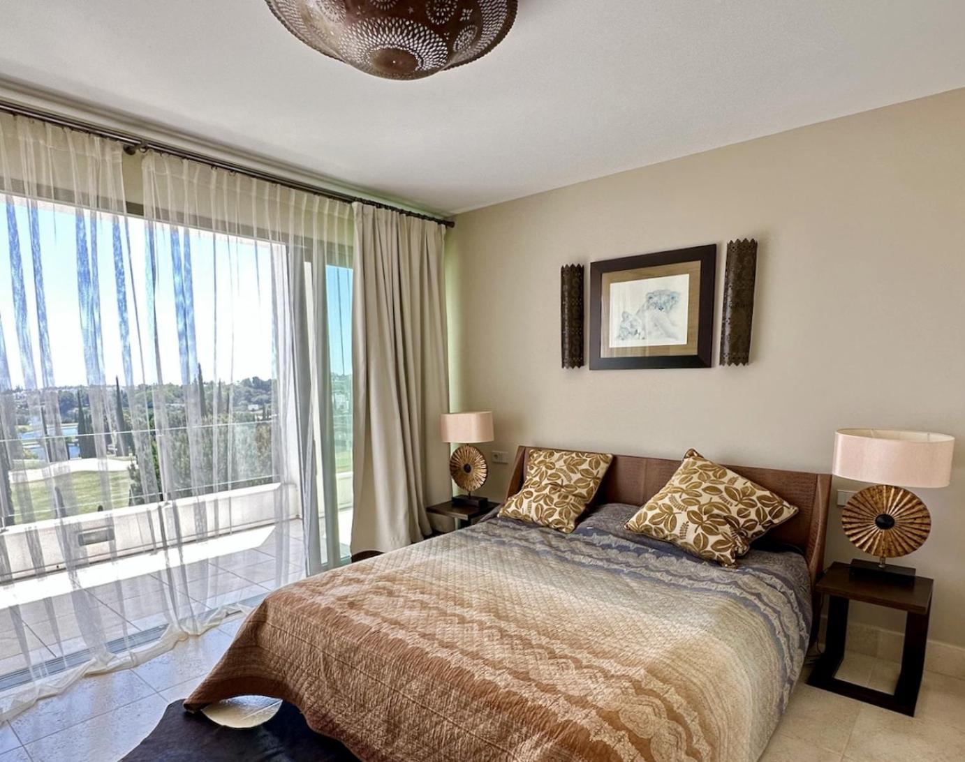 Luxurious Penthouse With Spectacular Panoramic Views