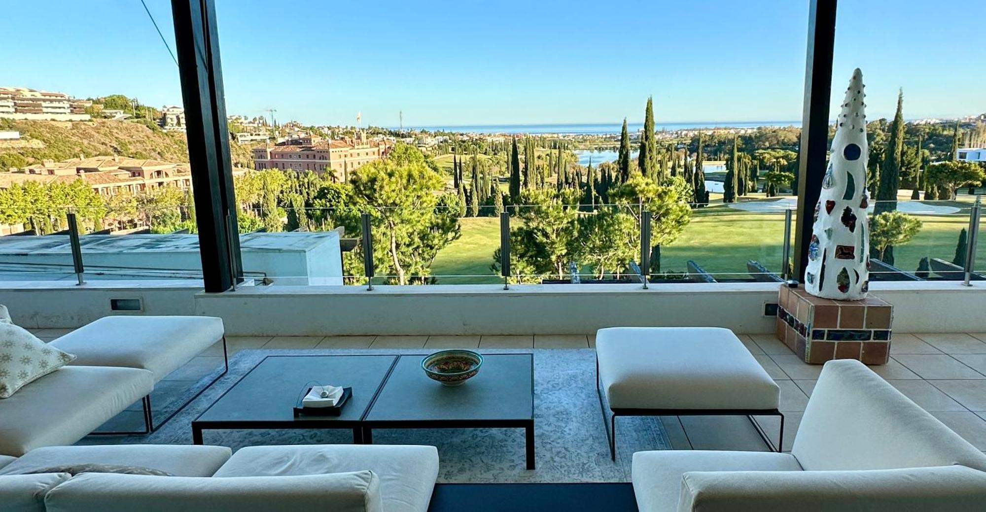 Apartment Luxurious Penthouse With Spectacular Panoramic Views Estepona