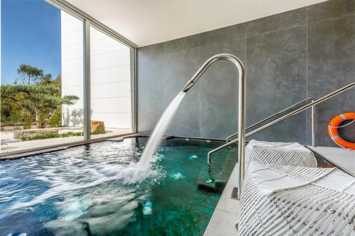 Front Line In The Edge With Sea Views * Estepona