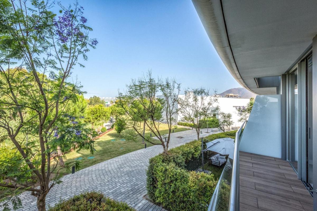 Front Line In The Edge With Sea Views * Estepona