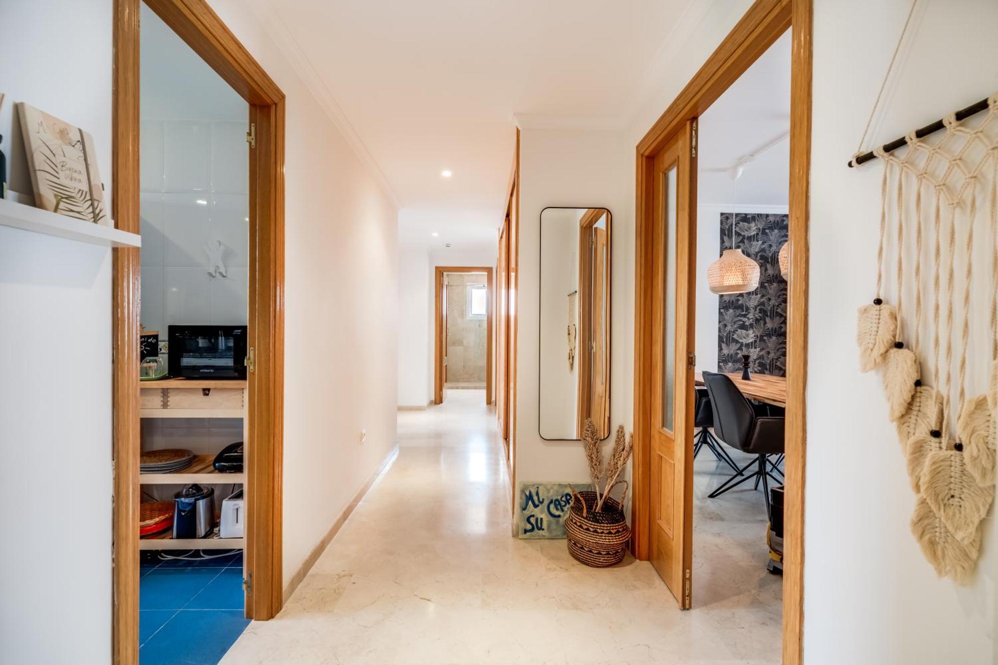 Spacious With Large Terraces Lunymar Golf, Apartamento *