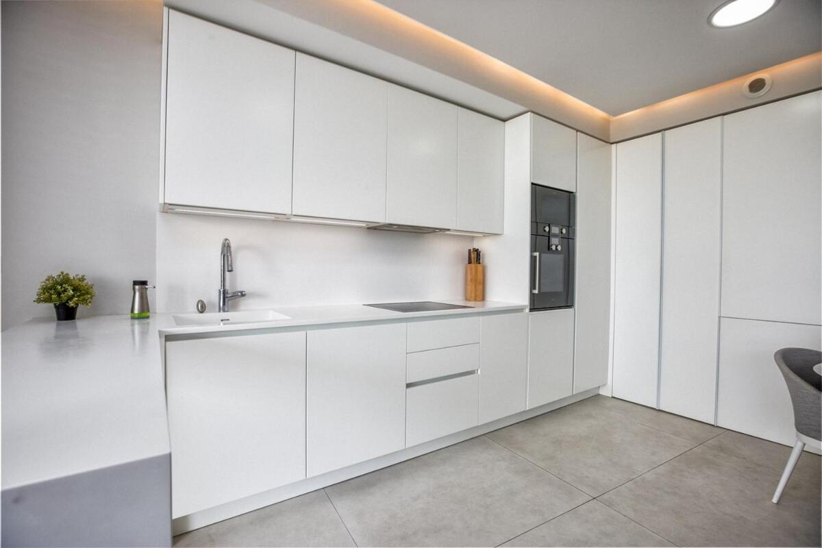 Apartment The Edge - Beachfront 2 Bedroom *