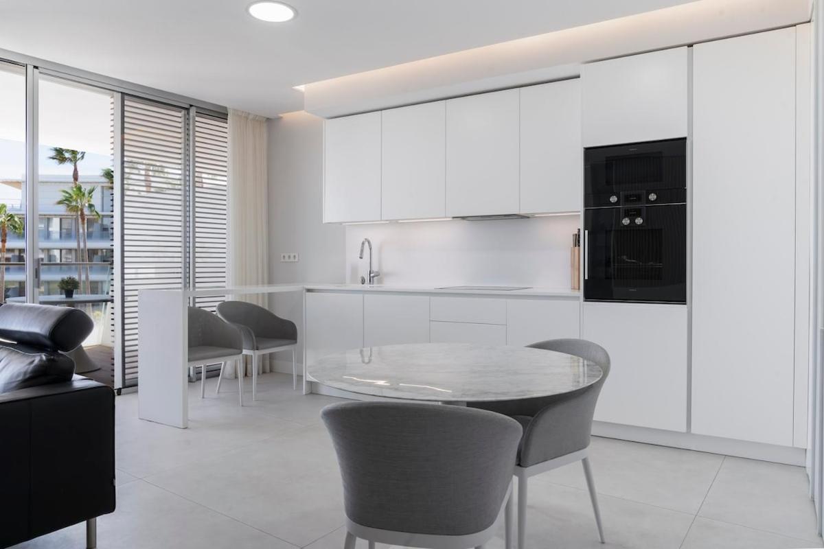 Apartment The Edge - Beachfront 2 Bedroom Estepona