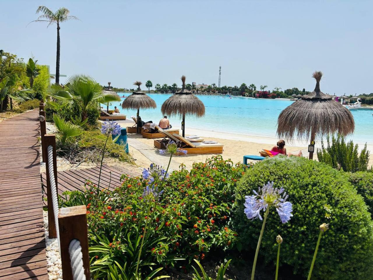 Stylish 2 Bedroom In Alcazaba Lagoon *